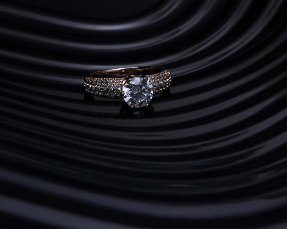 Lab Grown vs Natural Diamonds: What's the Difference in 2026?