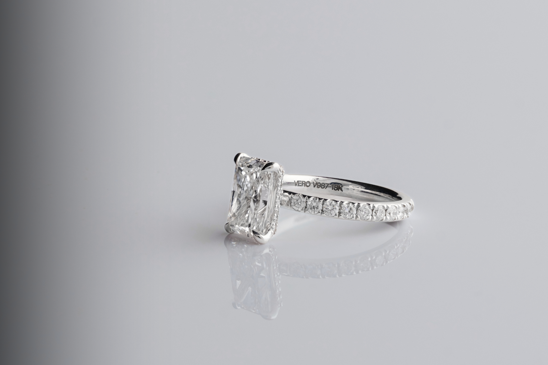 Custom Engagement Rings in Ottawa