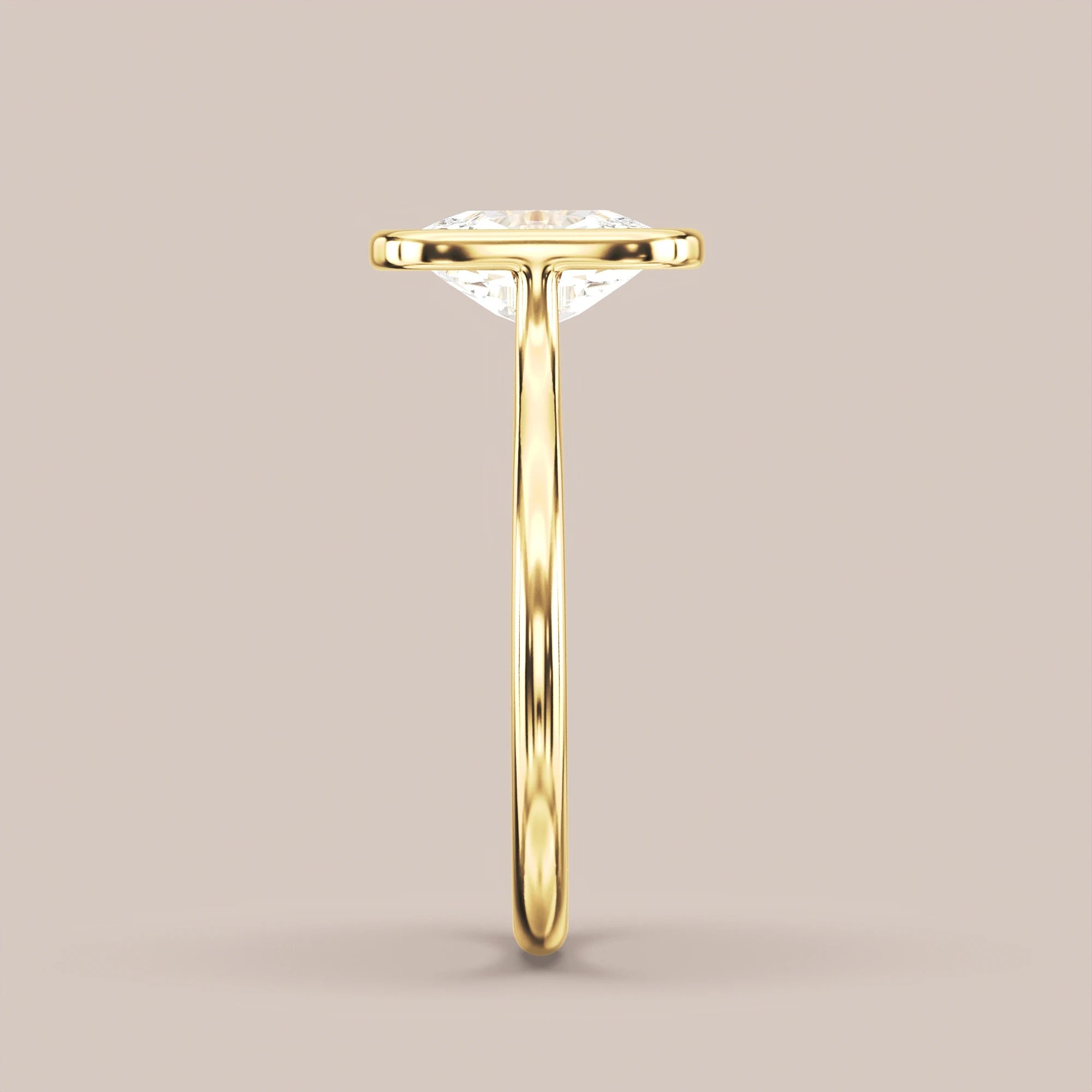 Elongated - Yellow gold