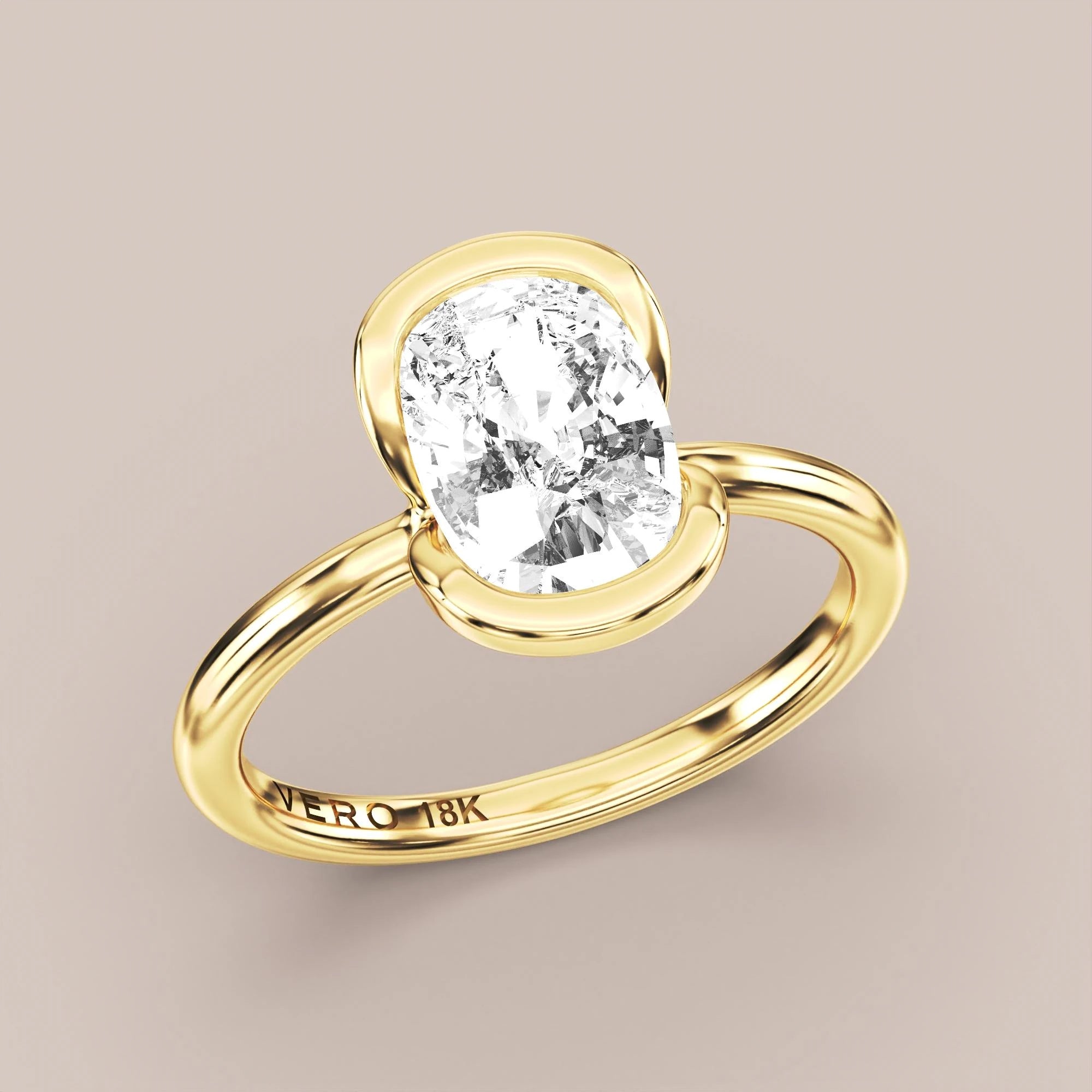 Elongated - Yellow gold