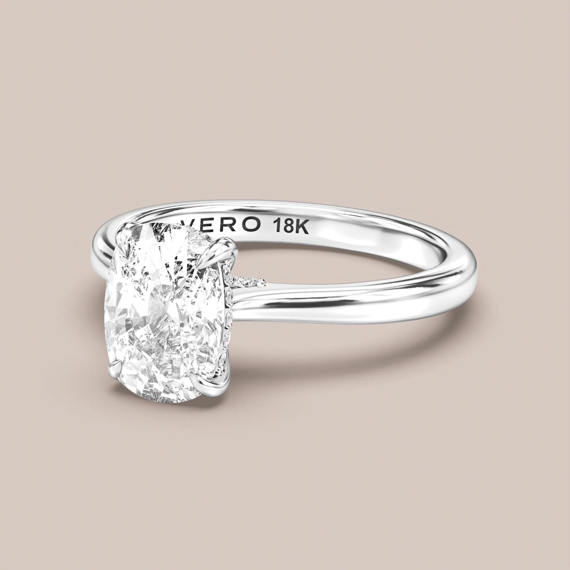 Elongated - White gold