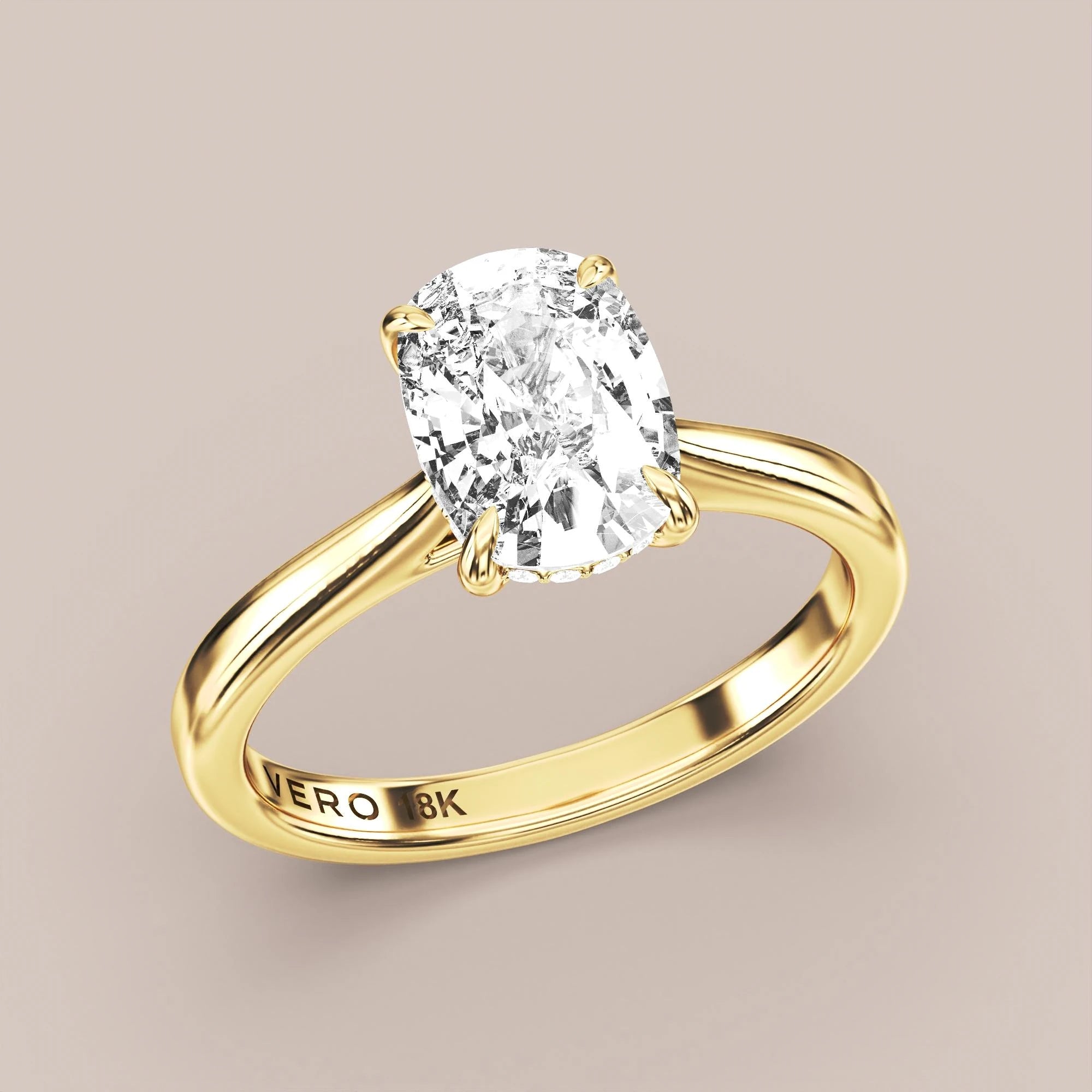 Elongated - Yellow gold