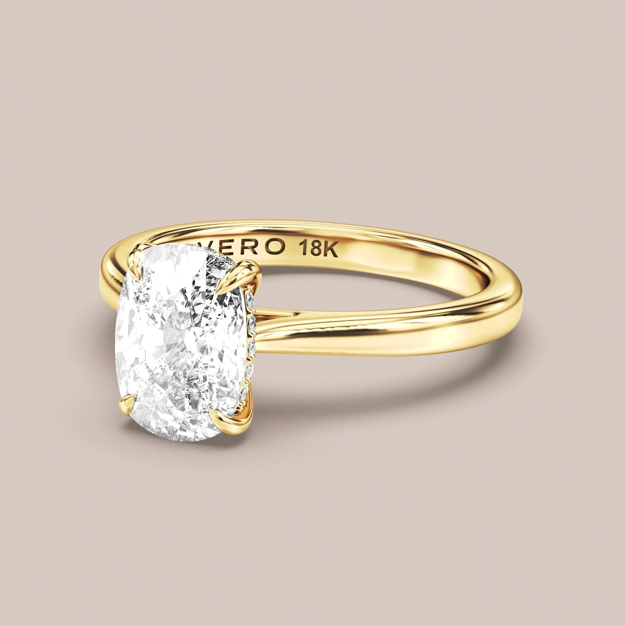 Elongated - Yellow gold