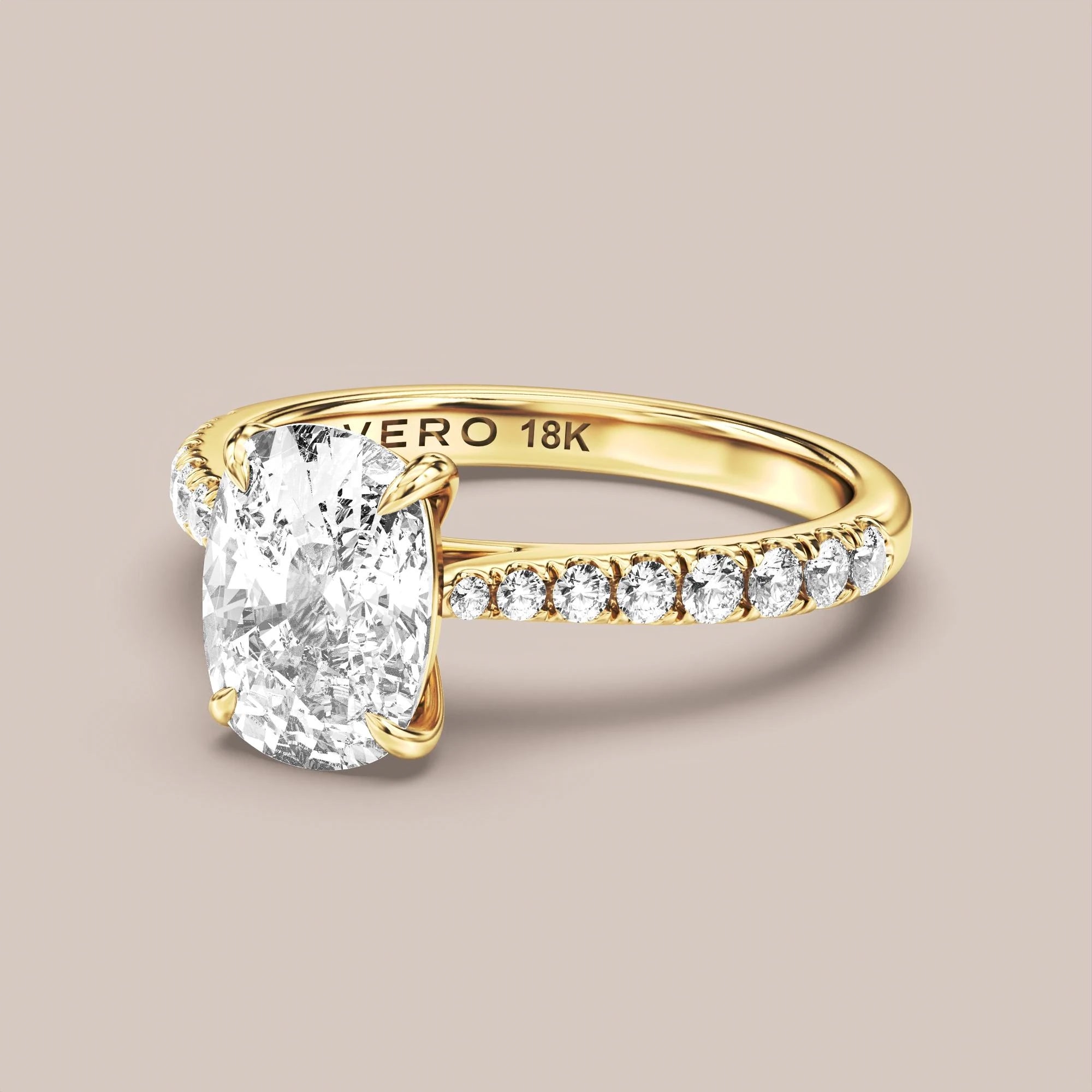 Elongated - Yellow gold