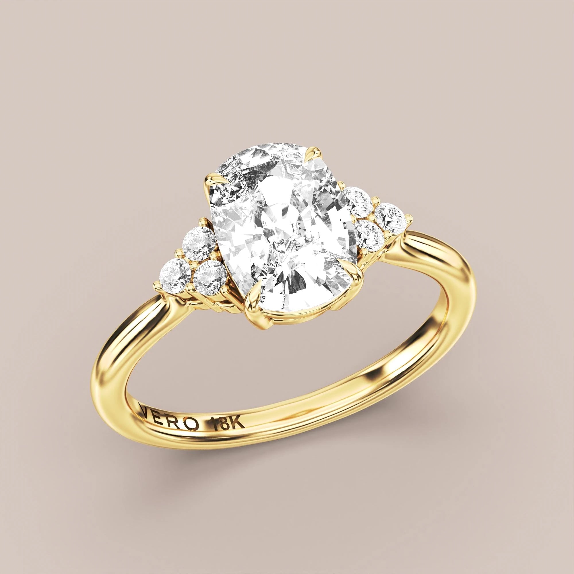 Elongated - Yellow gold