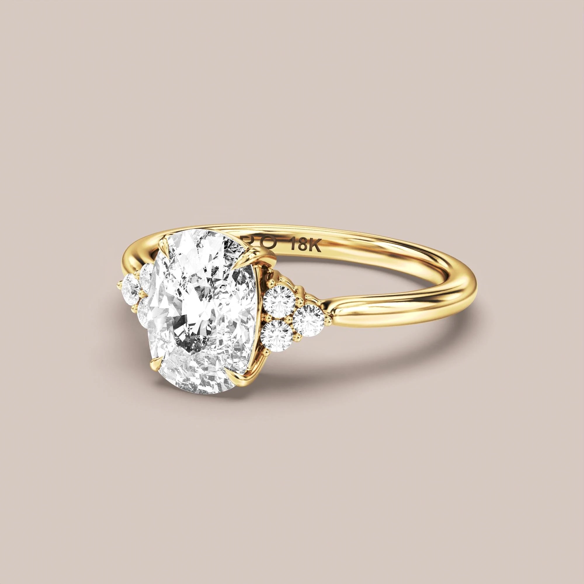 Elongated - Yellow gold