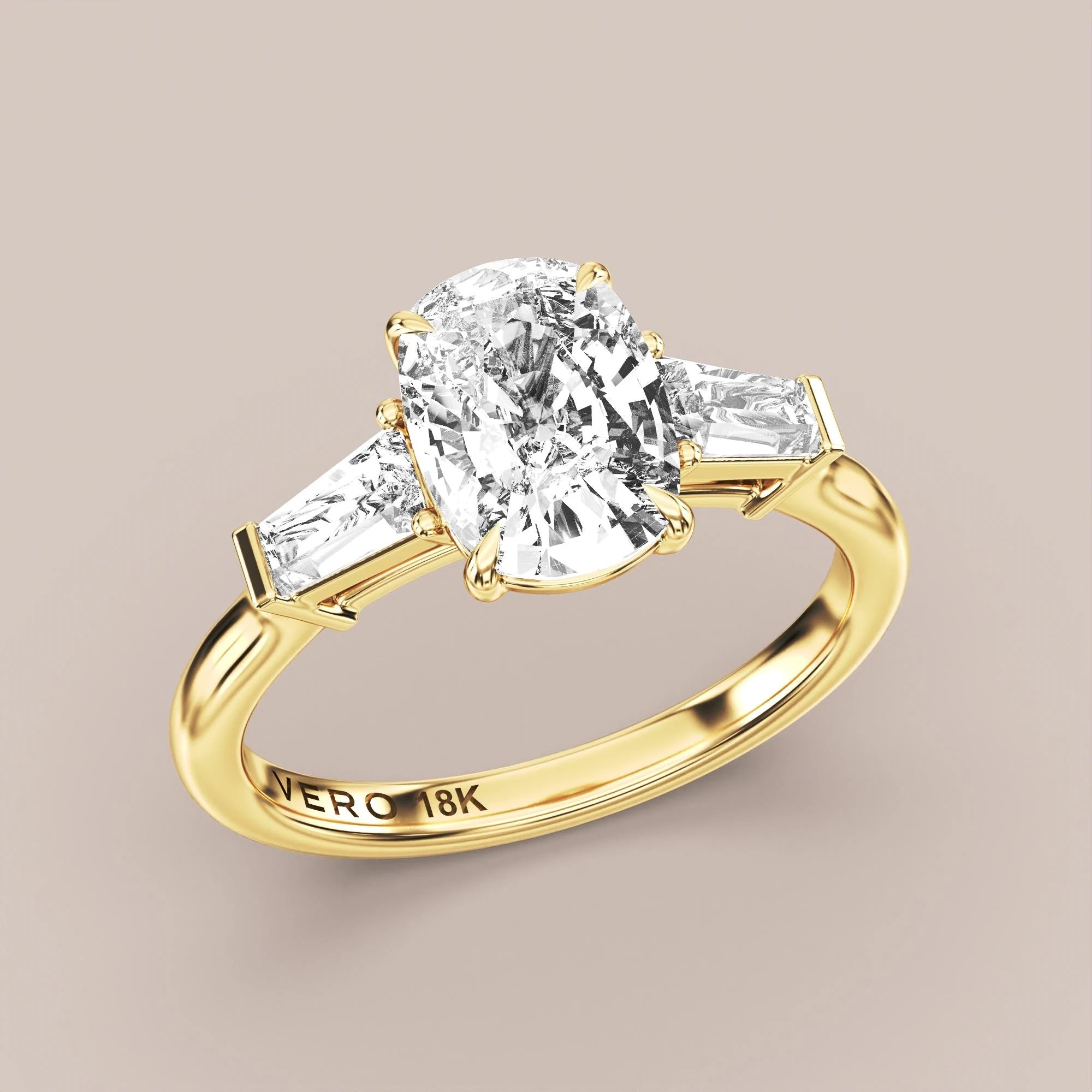 Elongated - Yellow gold