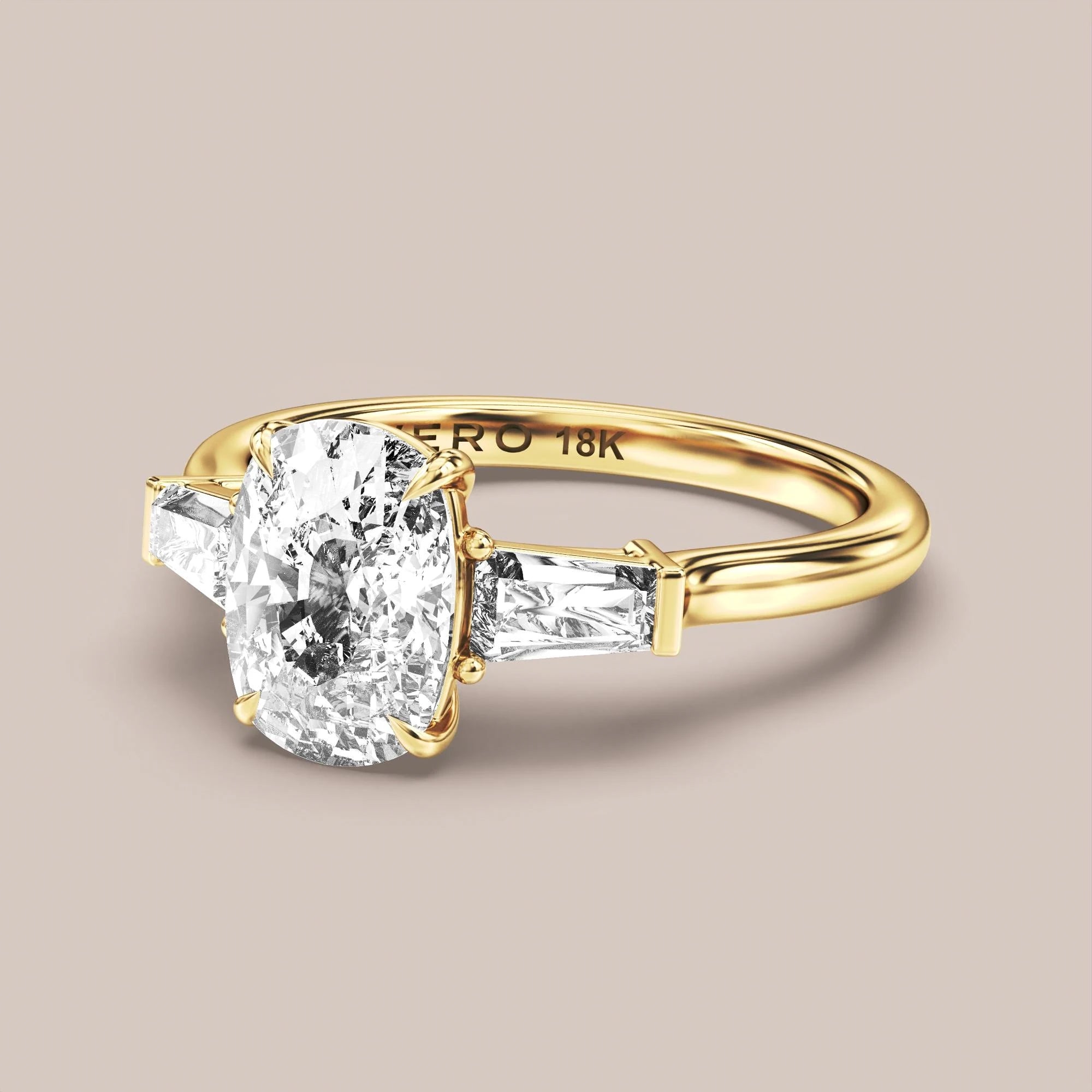 Elongated - Yellow gold