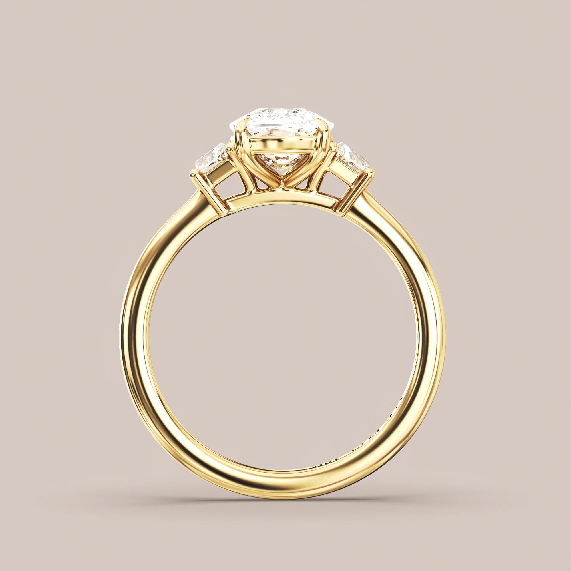 Elongated - Yellow gold