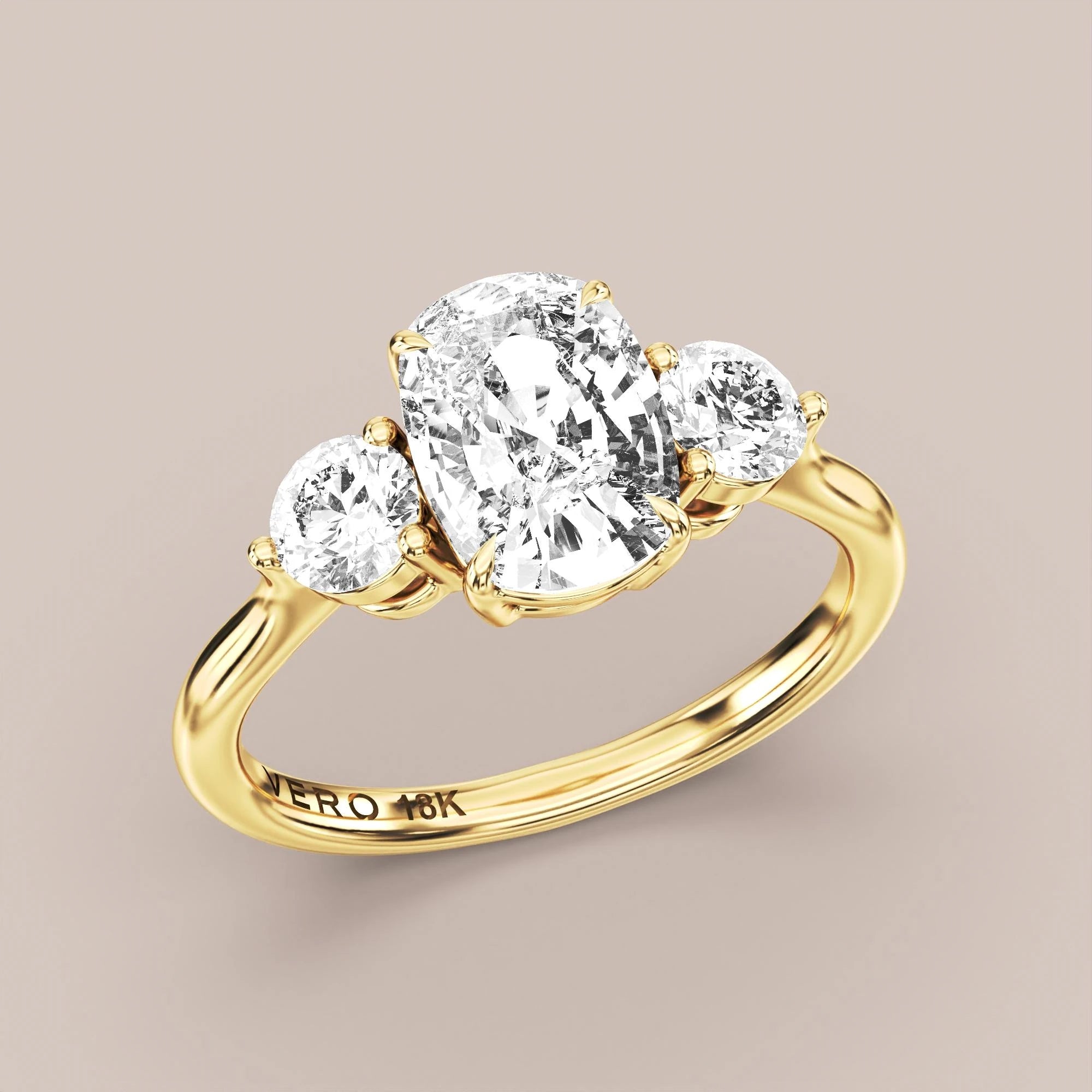 Elongated - Yellow gold