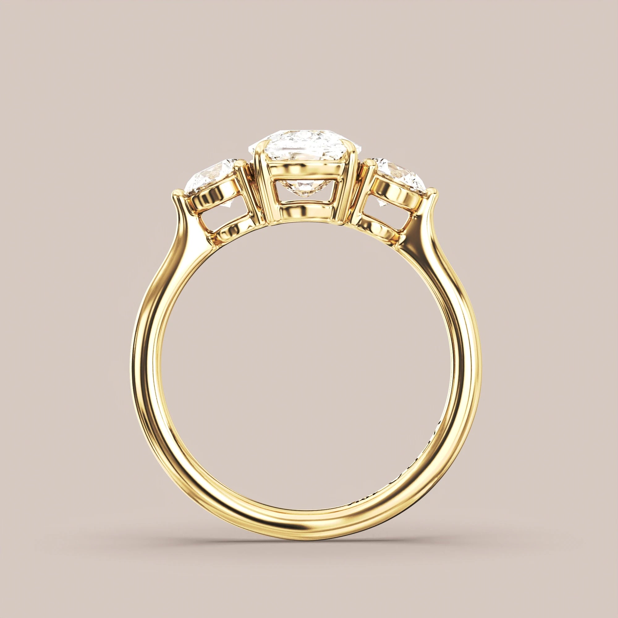 Elongated - Yellow gold