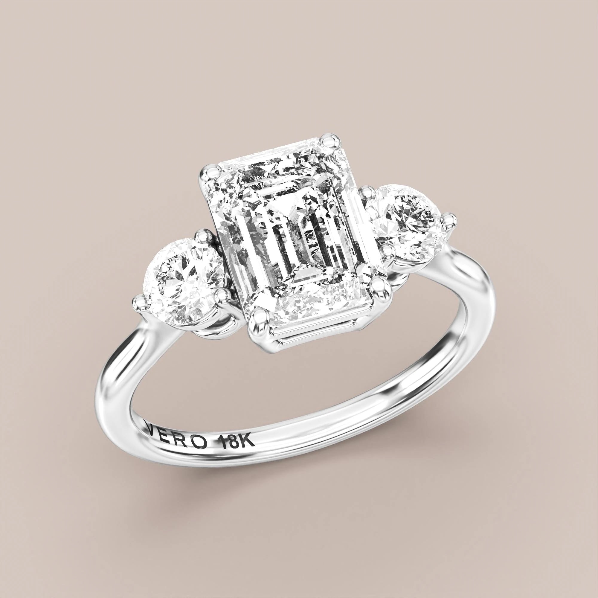 Emerald - White gold