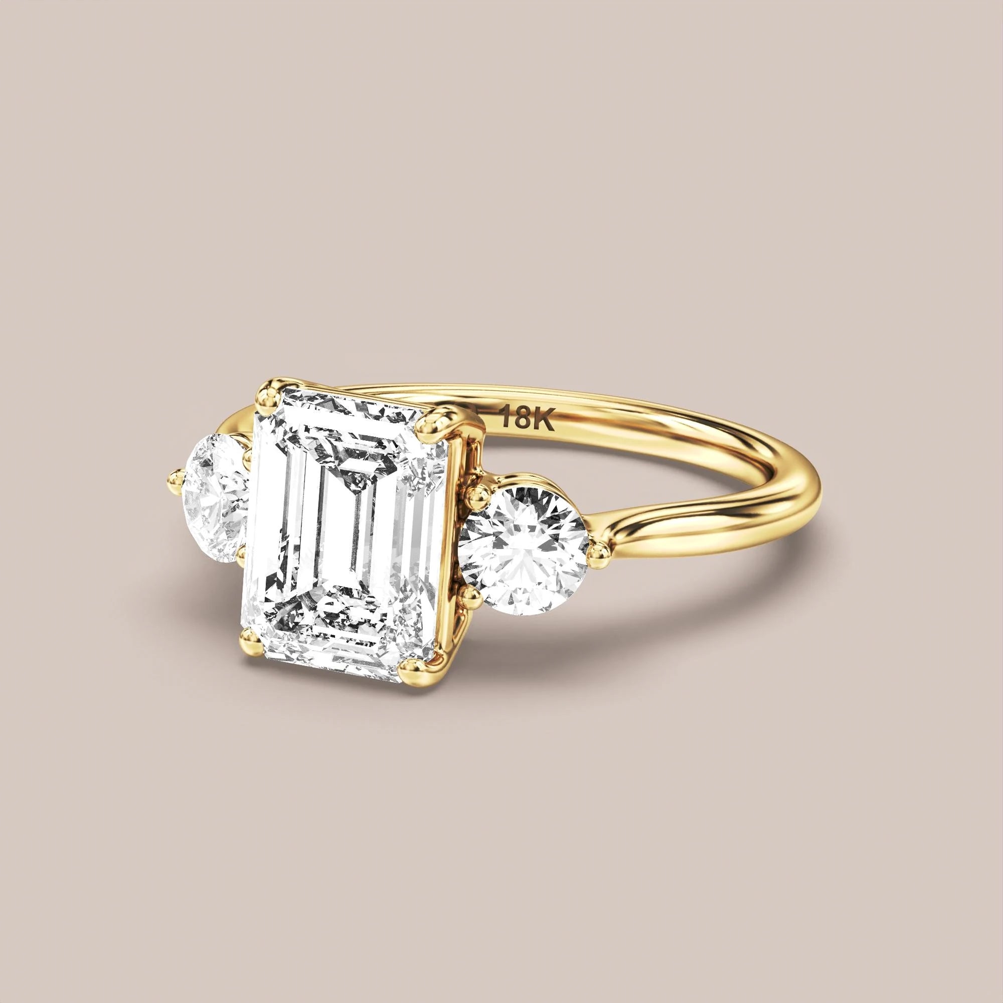 Emerald - Yellow gold