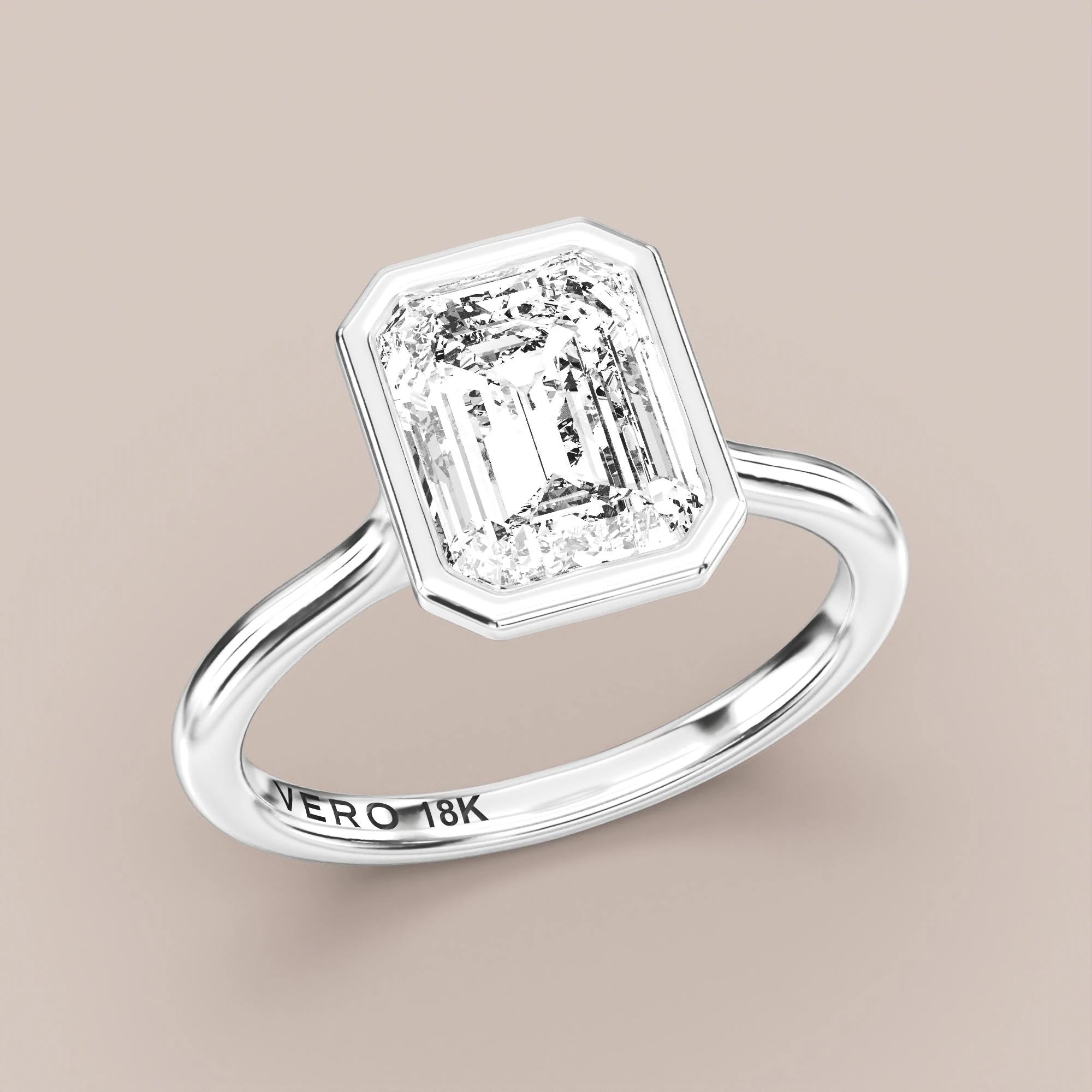 Emerald - White gold