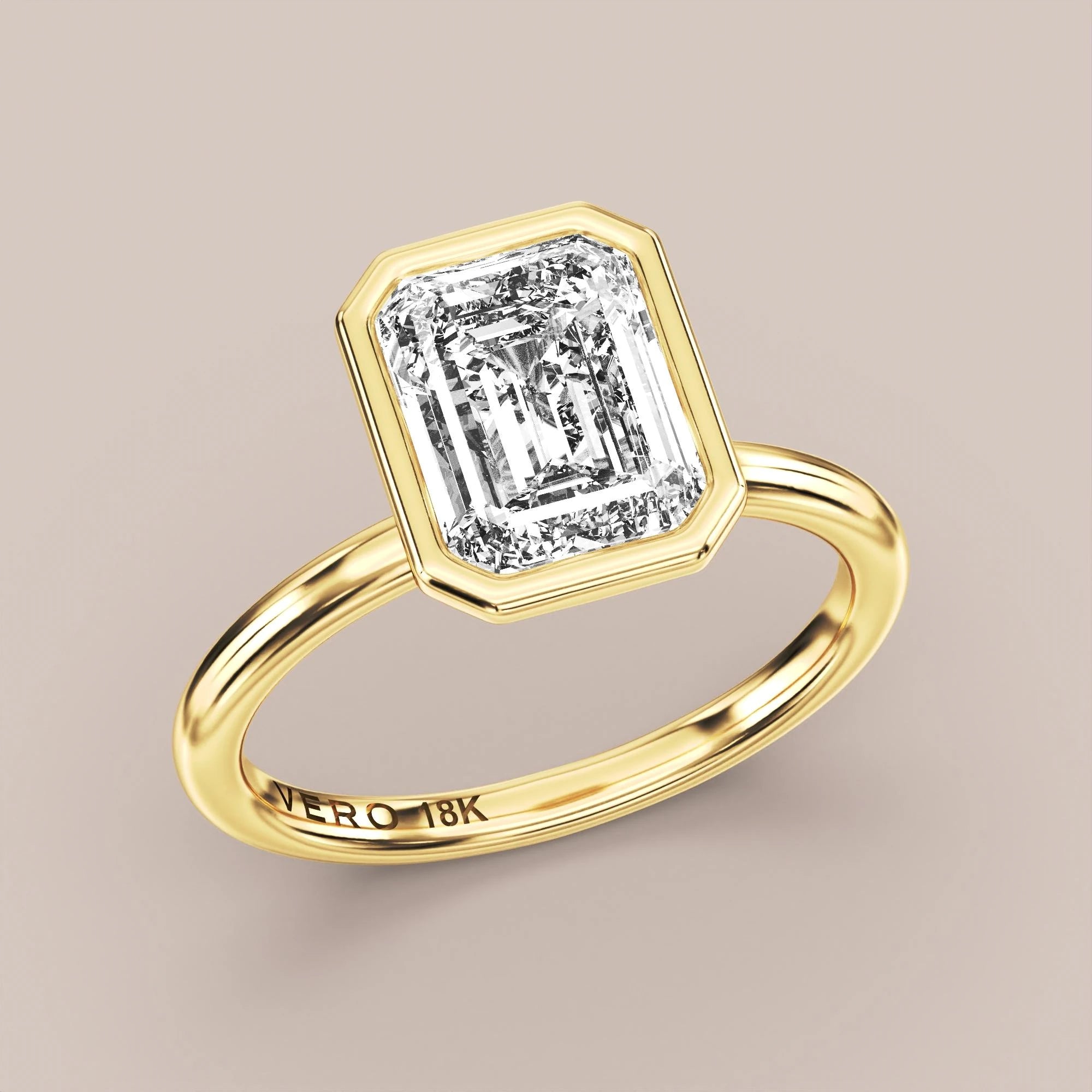 Emerald - Yellow gold