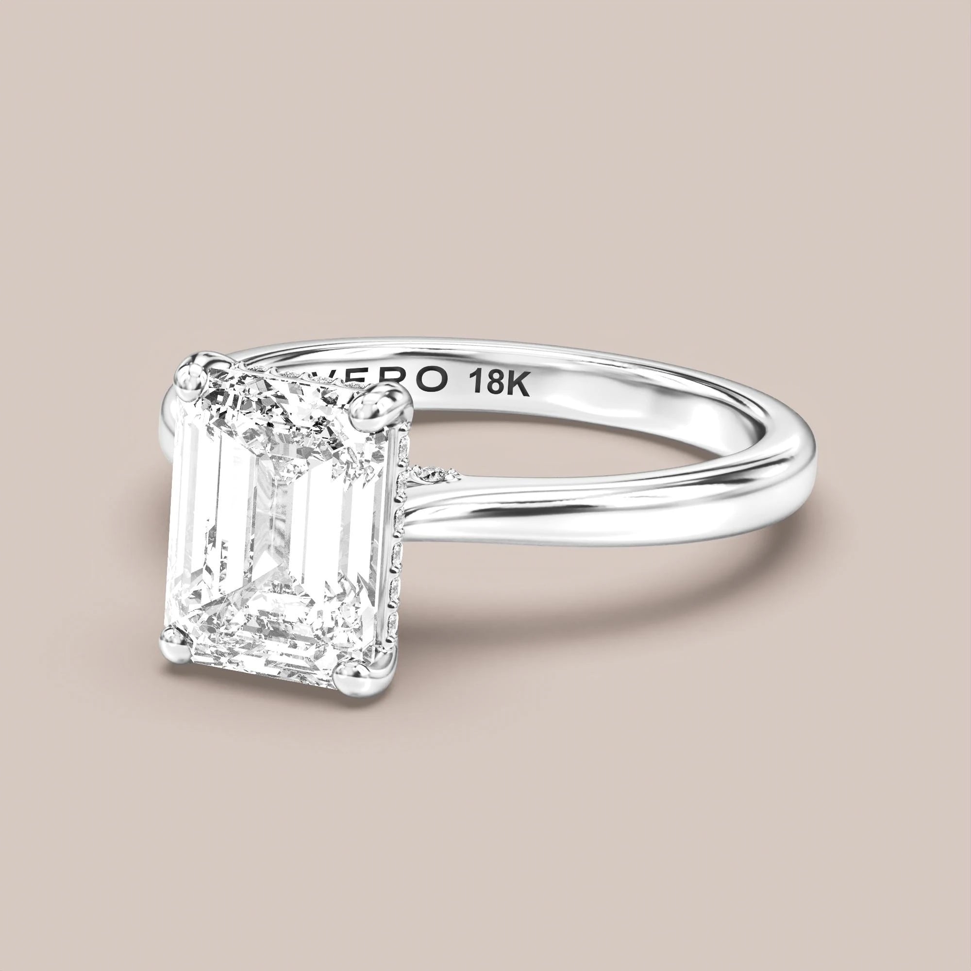 Emerald - White gold