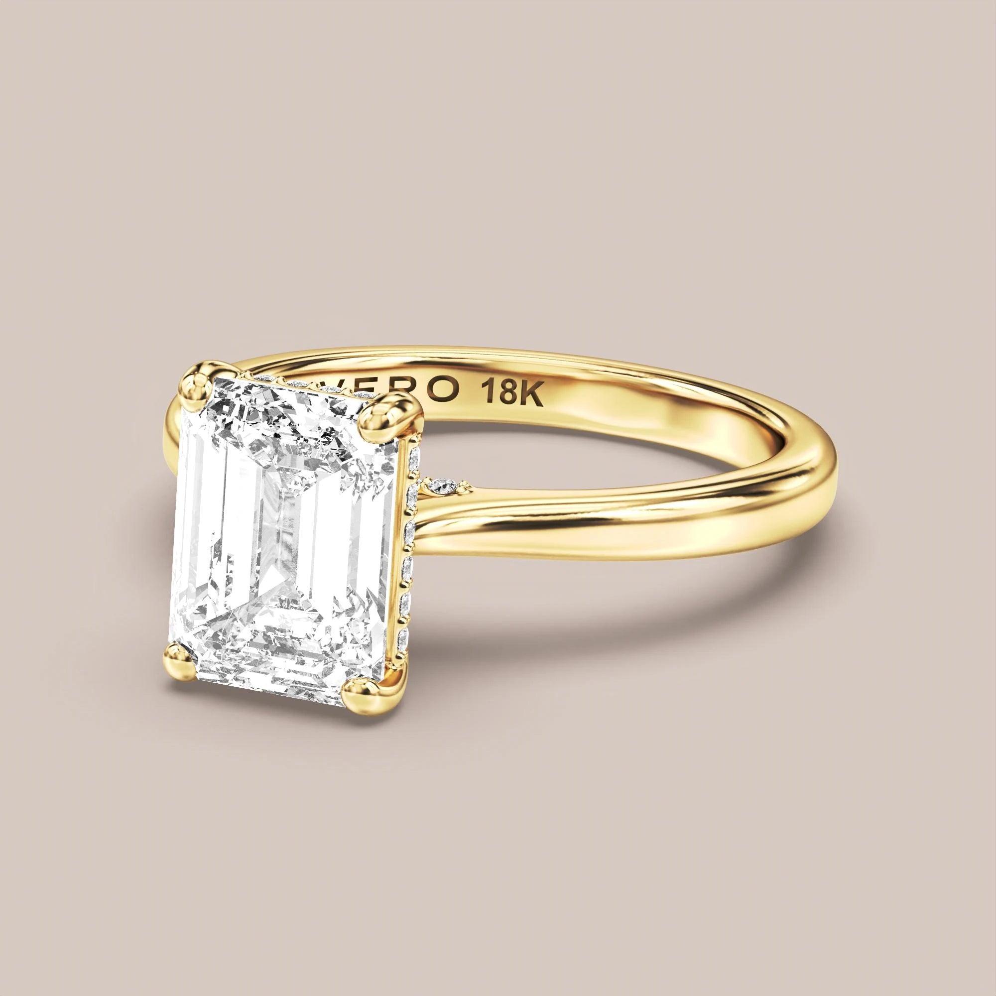 Emerald - Yellow gold