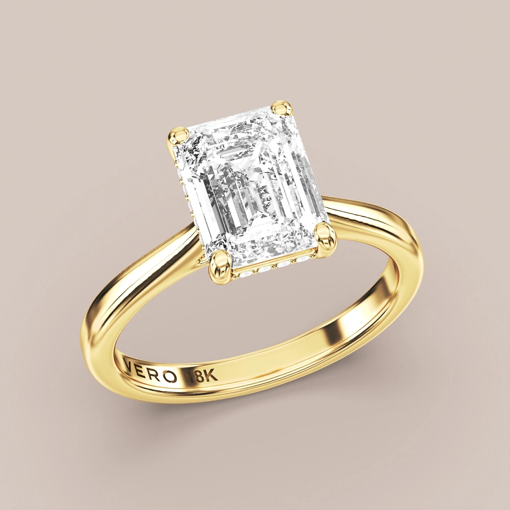 Emerald - Yellow gold