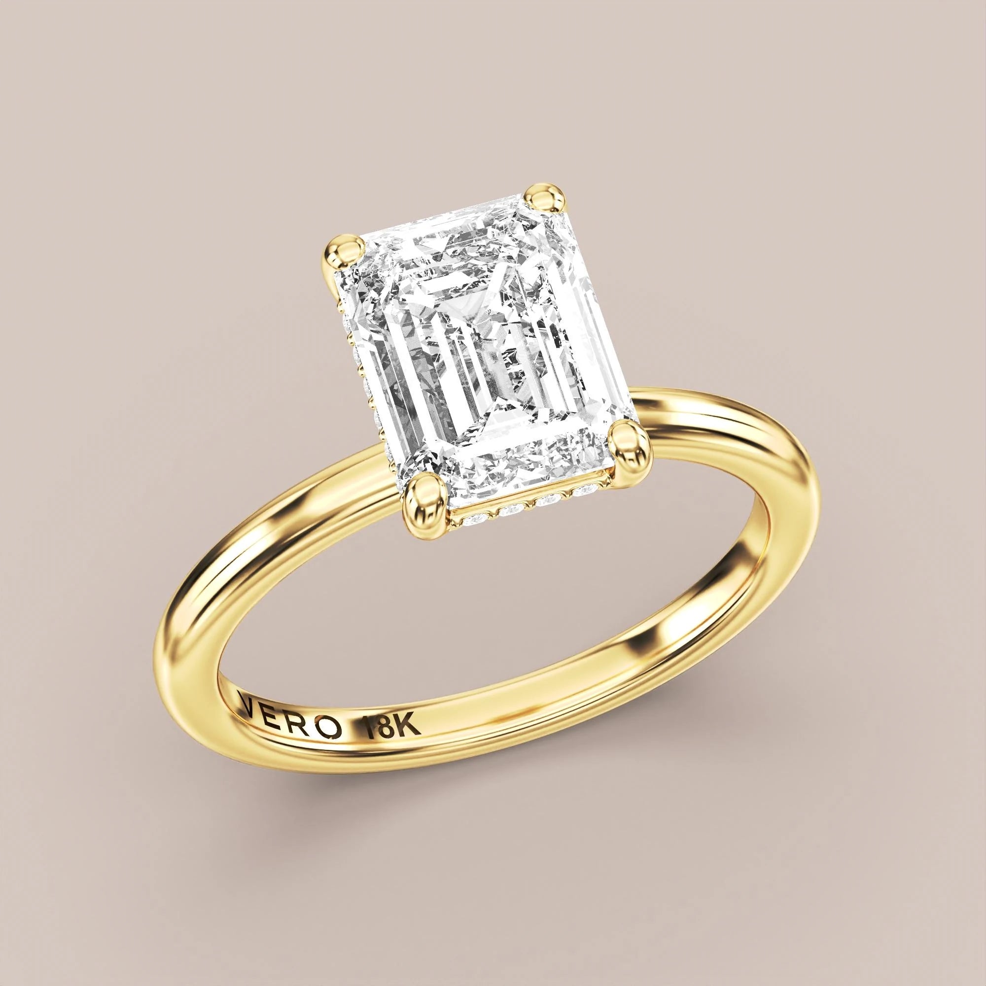 Emerald - Yellow gold