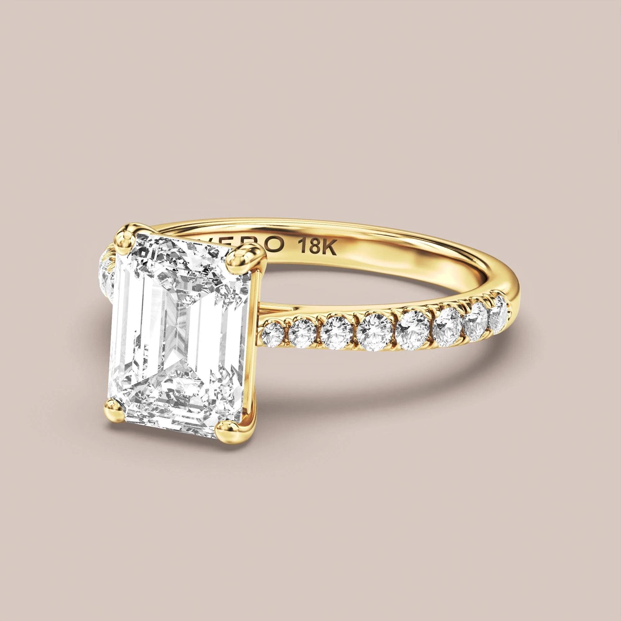 Emerald - Yellow gold