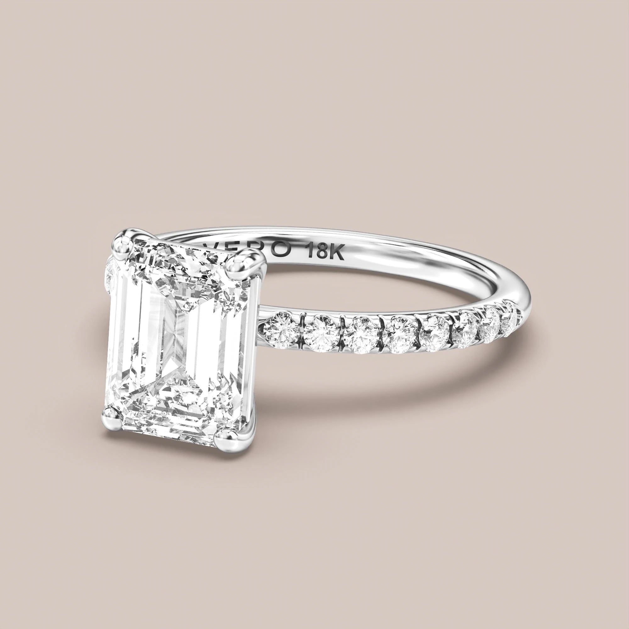 Emerald - White gold