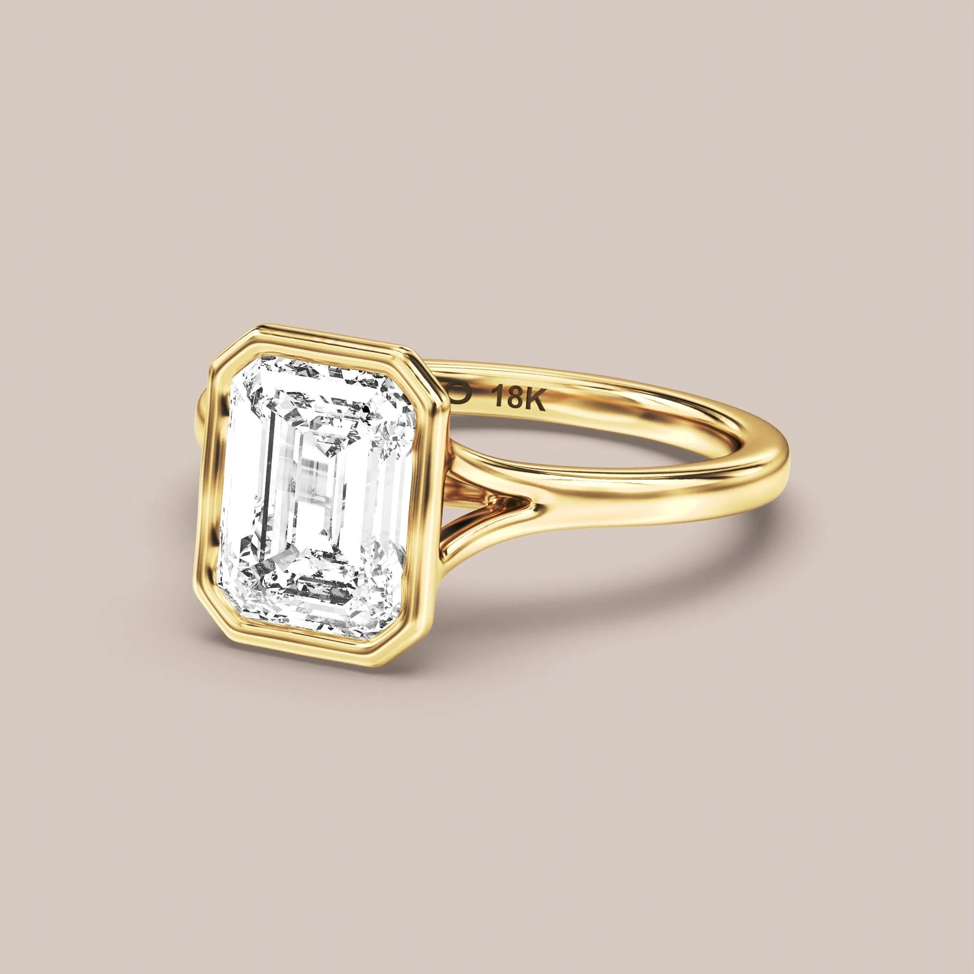 Emerald - Yellow gold