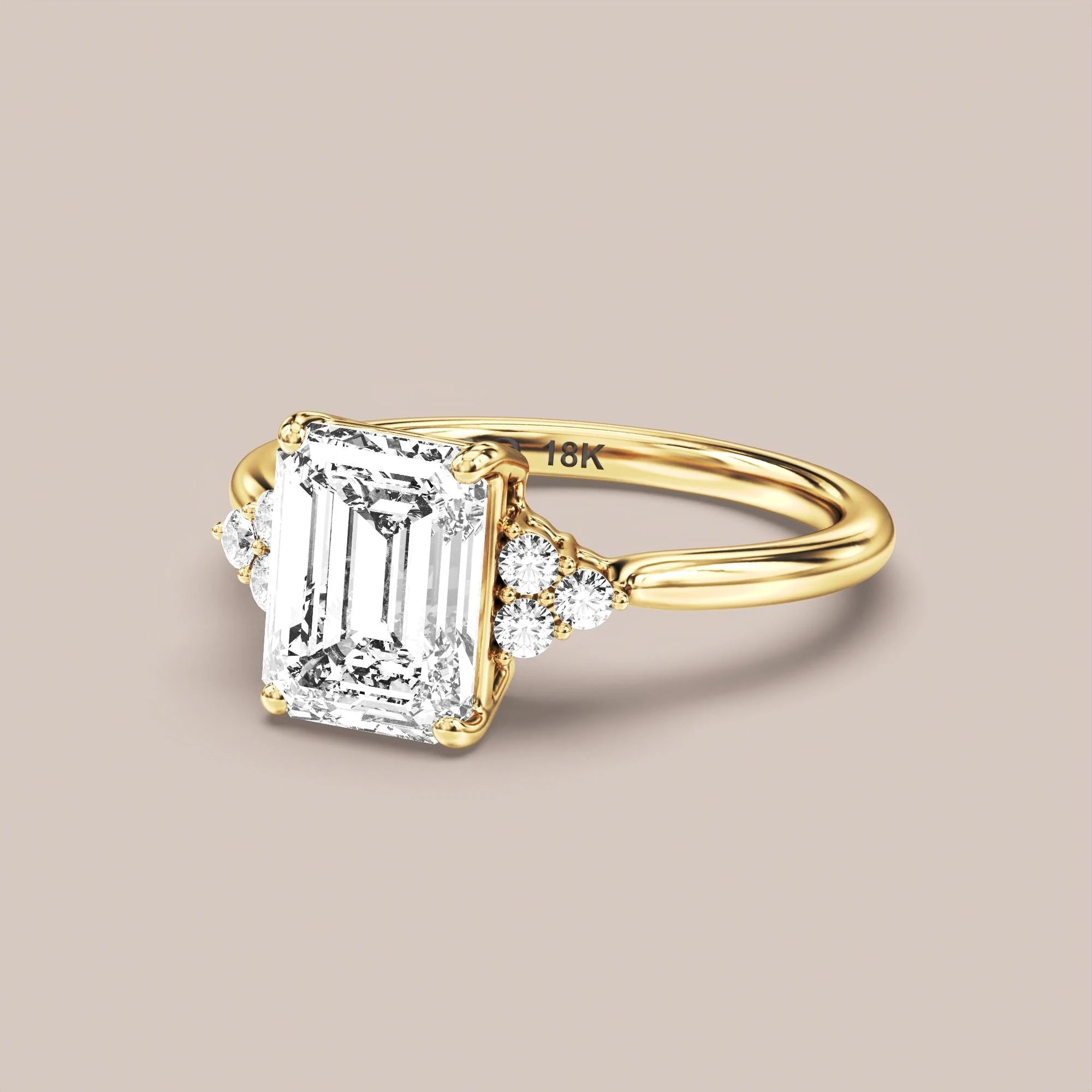 Emerald - Yellow gold