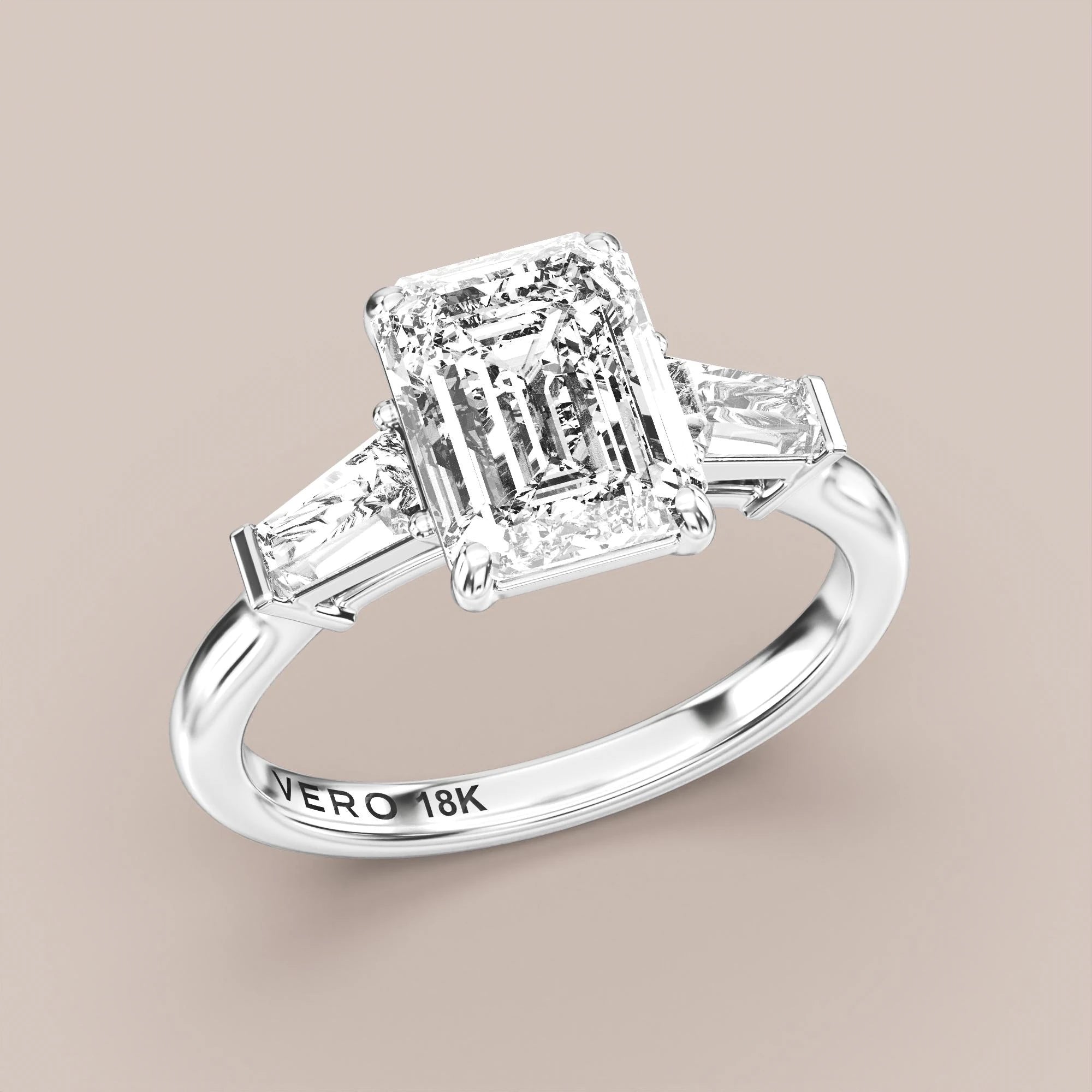 Emerald - White gold