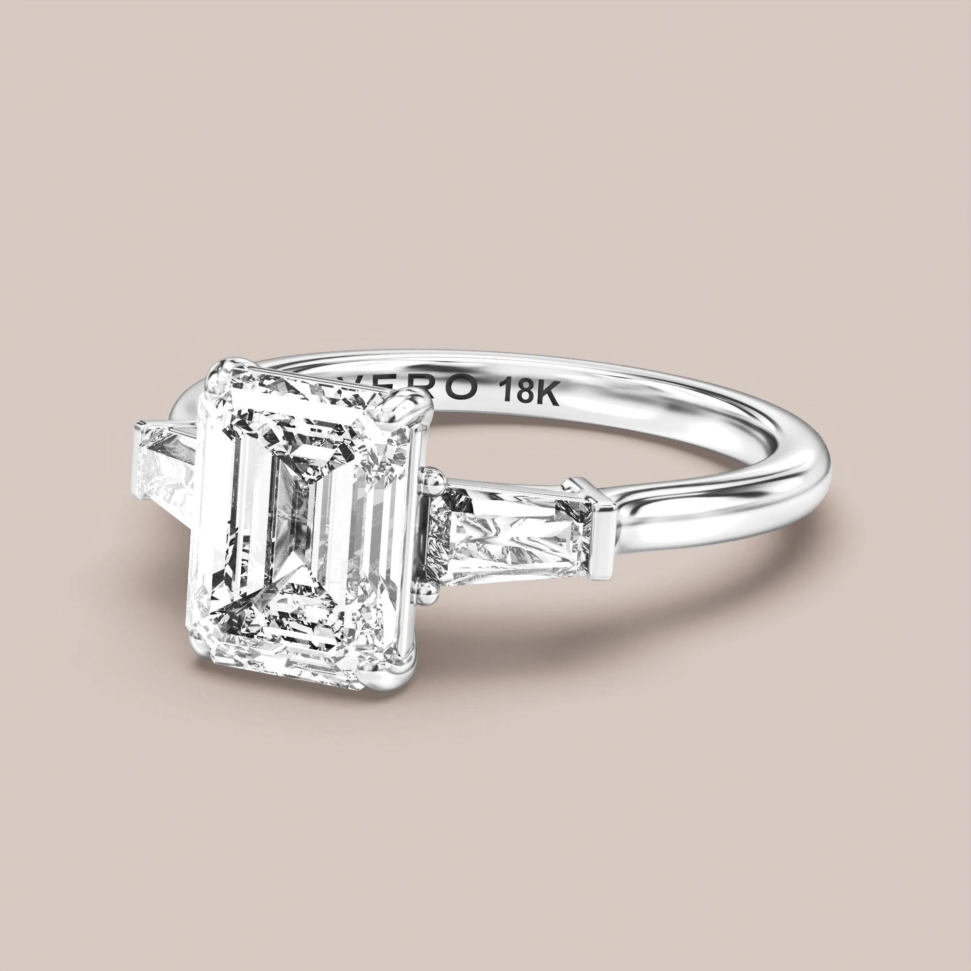 Emerald - White gold