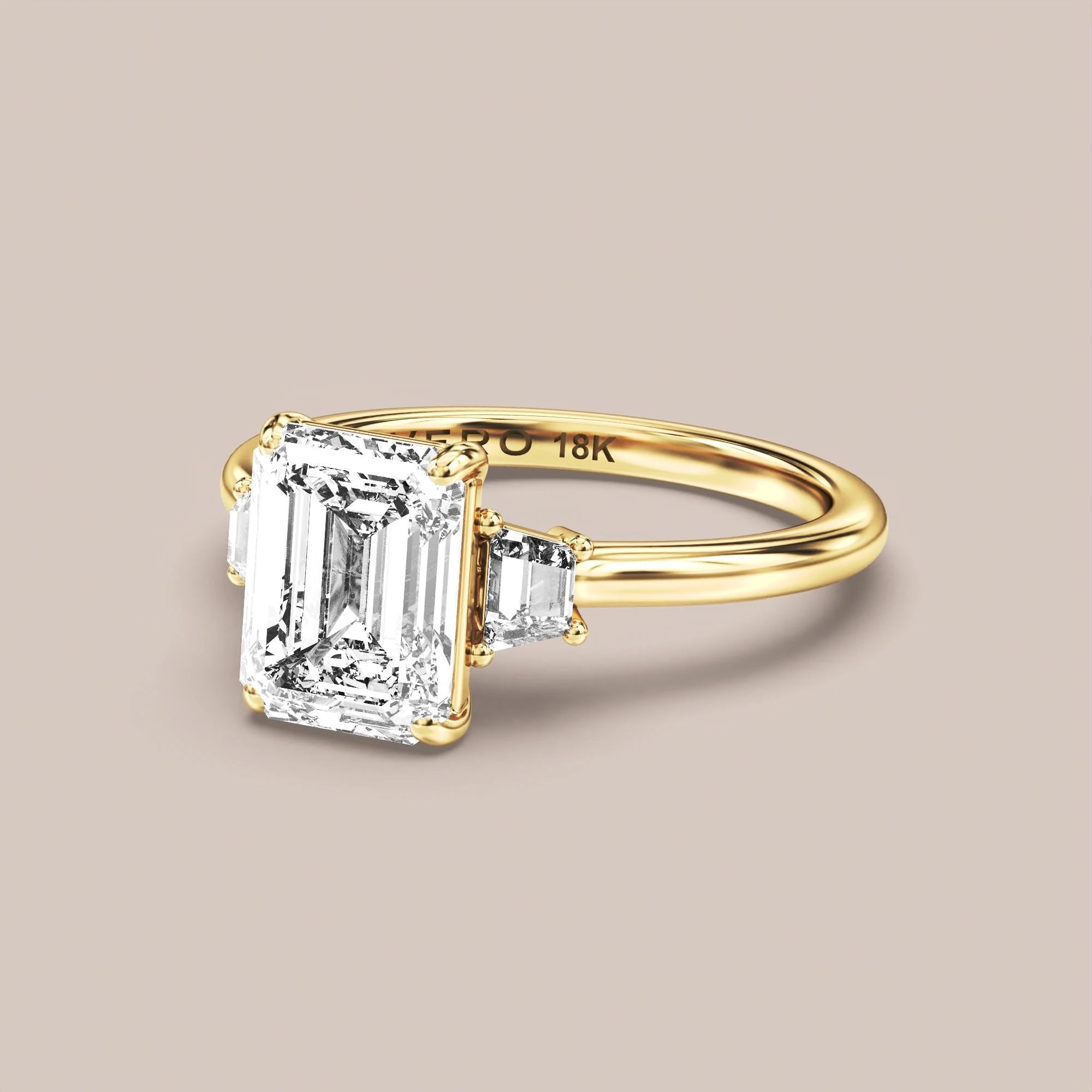 Emerald - Yellow gold