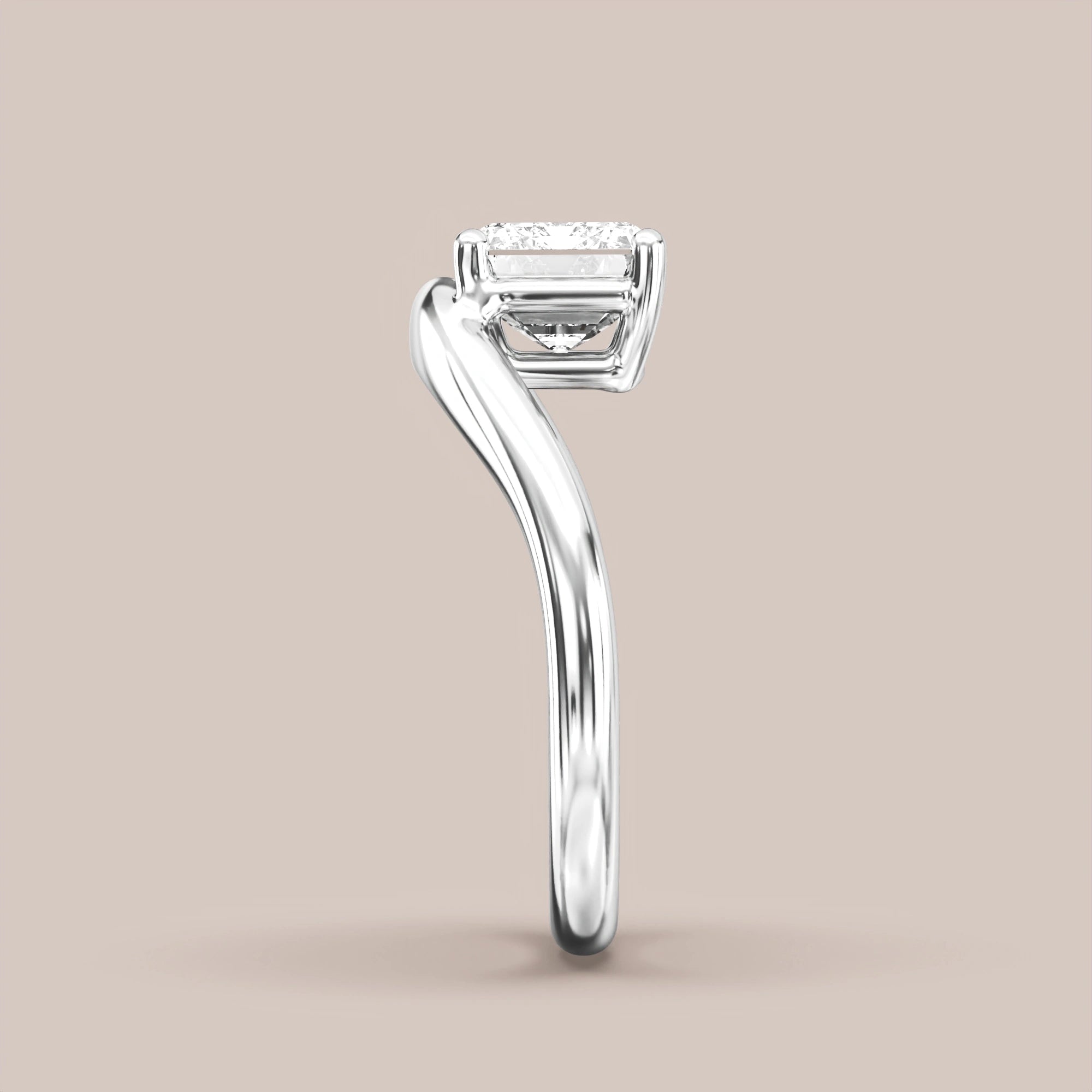 V05 Free Form Bypass in 18K white gold with a emerald diamond