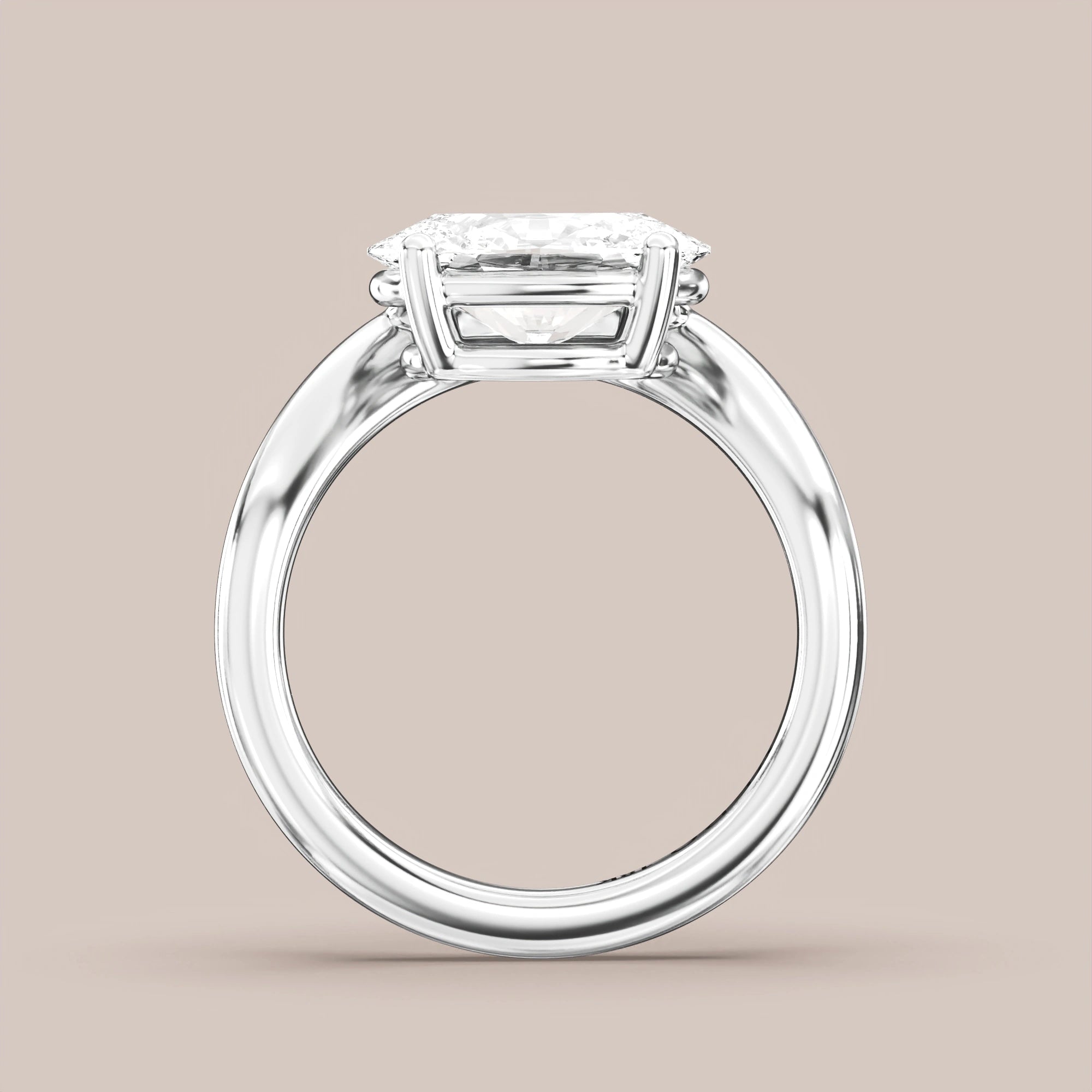 V05 Free Form Bypass in 18K white gold with a oval diamond