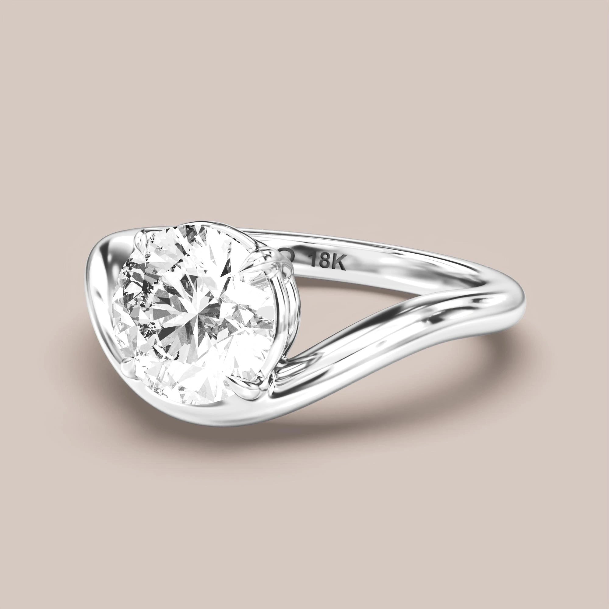 V05 Free Form Bypass in 18K white gold with a round diamond