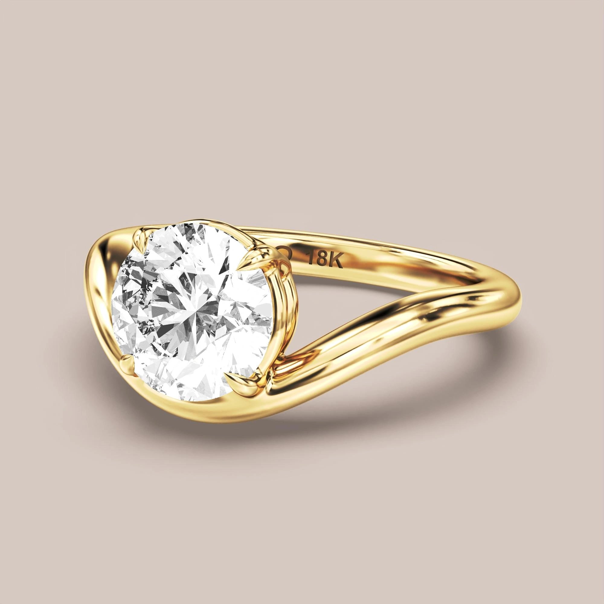 V05 Free Form Bypass in 18K yellow gold with a round diamond