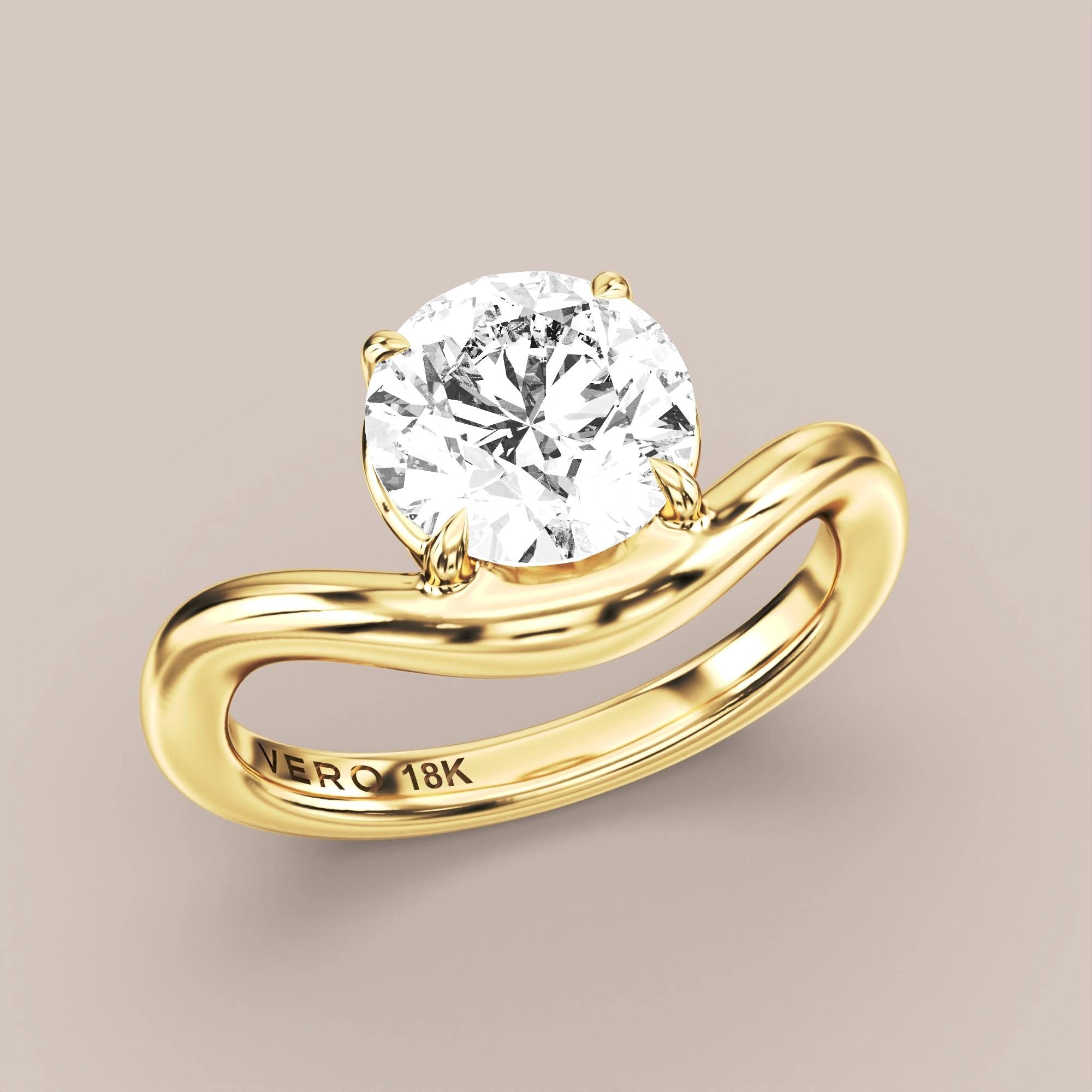 V05 Free Form Bypass in 18K yellow gold with a round diamond
