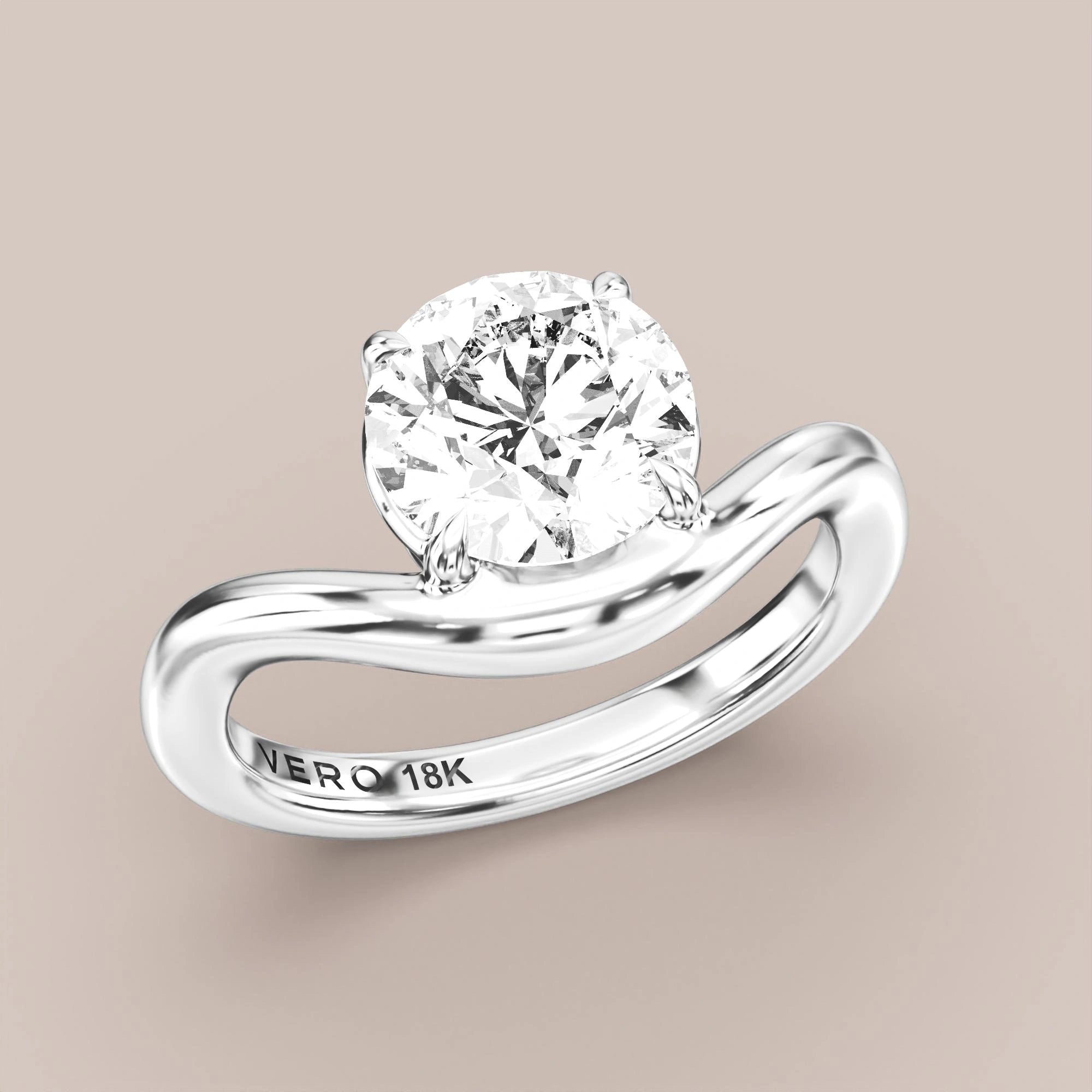 V05 Free Form Bypass in 18K white gold with a round diamond