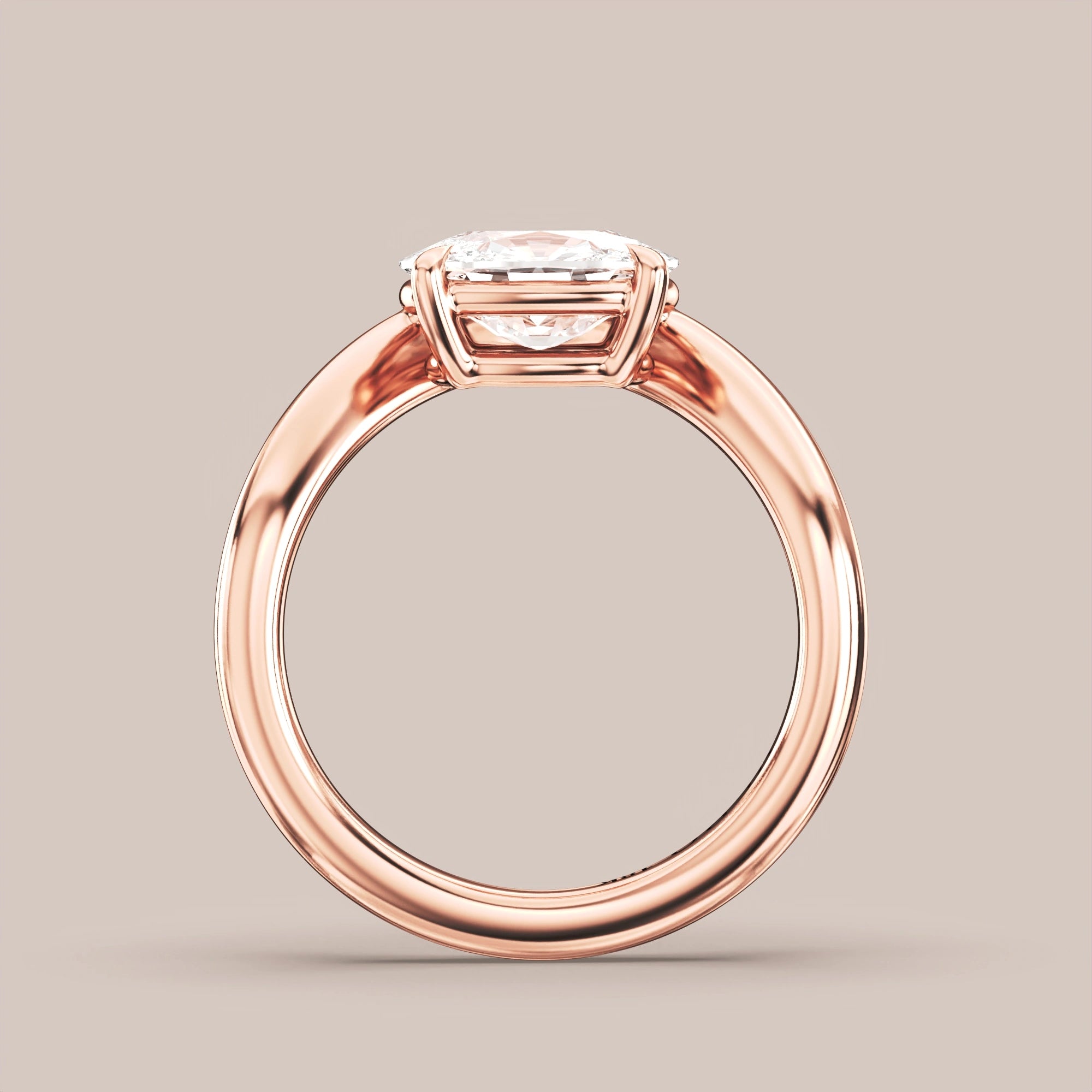 V05 Free Form Bypass in 18K rose gold with a elongated cushion diamond