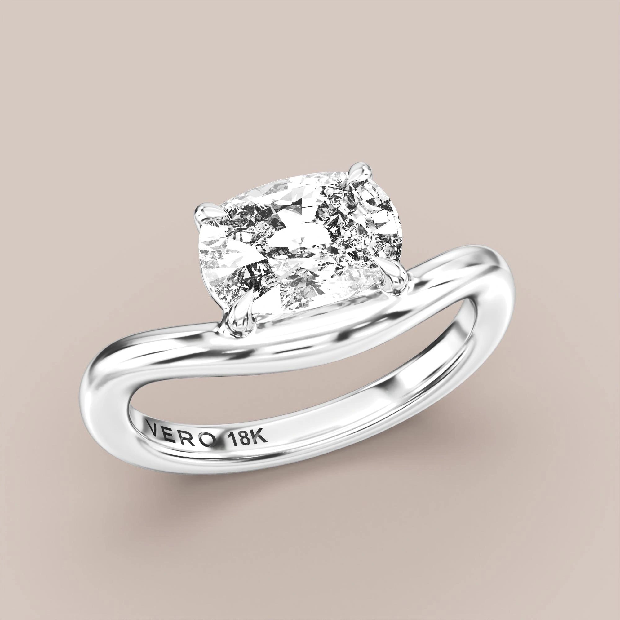 V05 Free Form Bypass in 18K white gold with a elongated cushion diamond