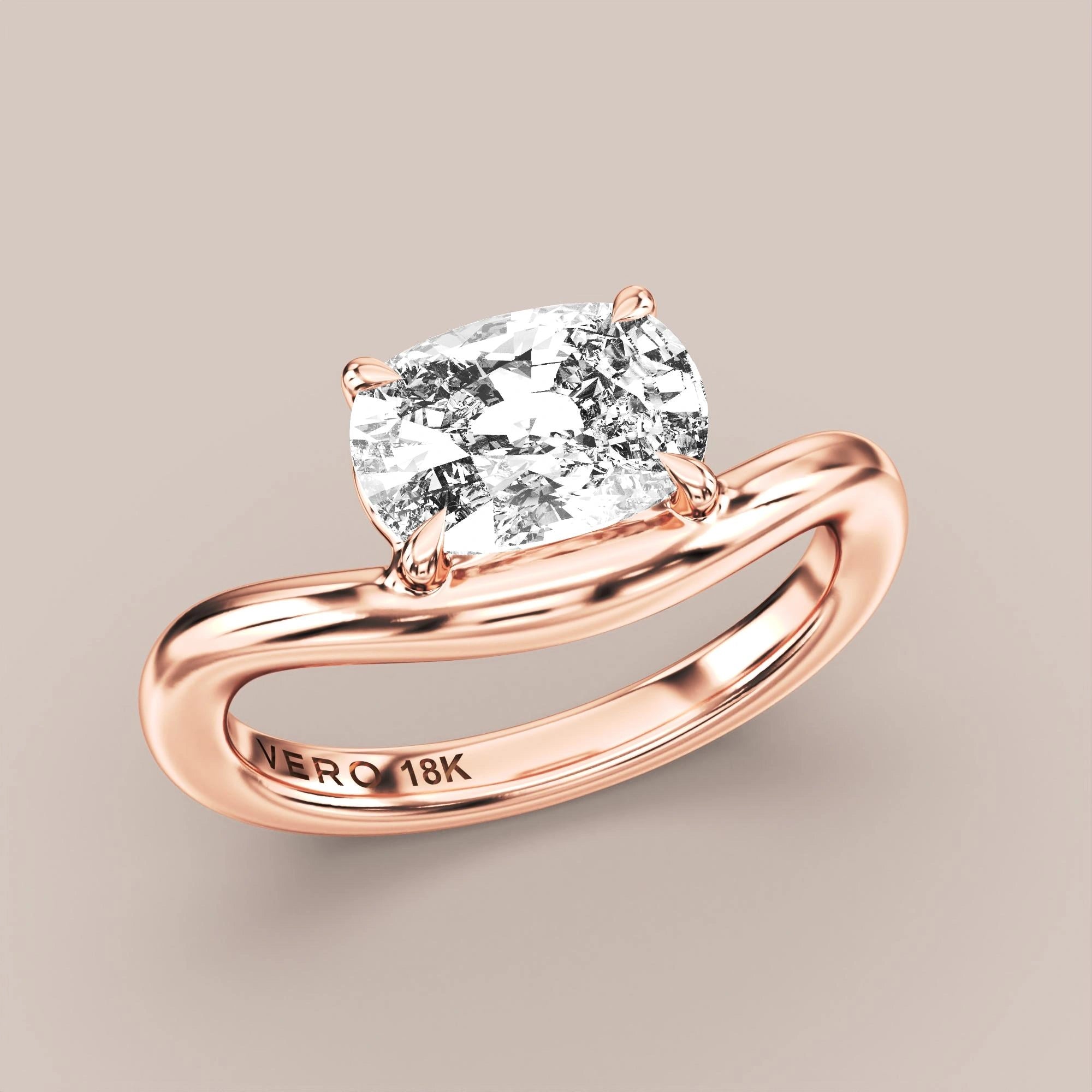 V05 Free Form Bypass in 18K rose gold with a elongated cushion diamond