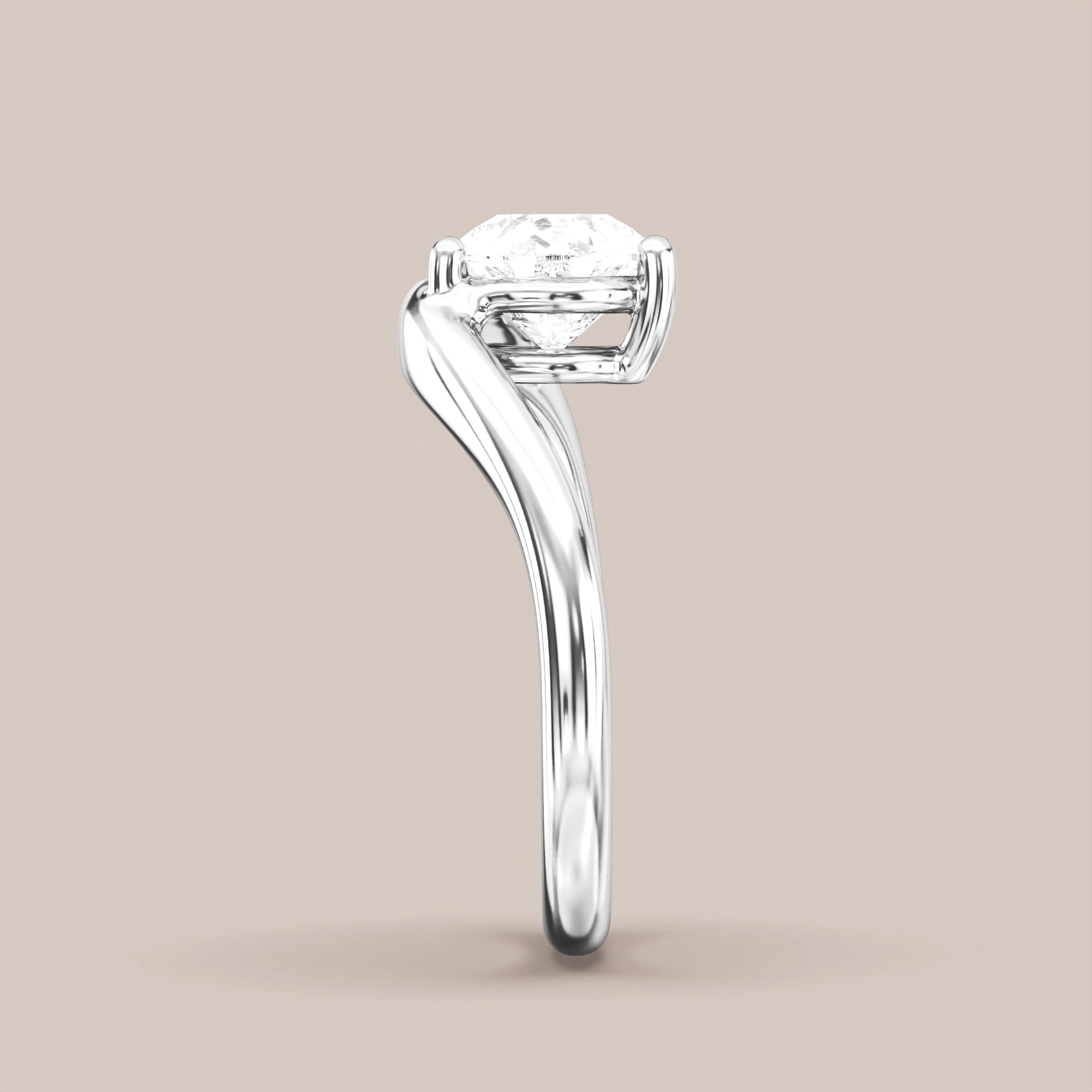 V05 Free Form Bypass in 18K white gold with a pear diamond