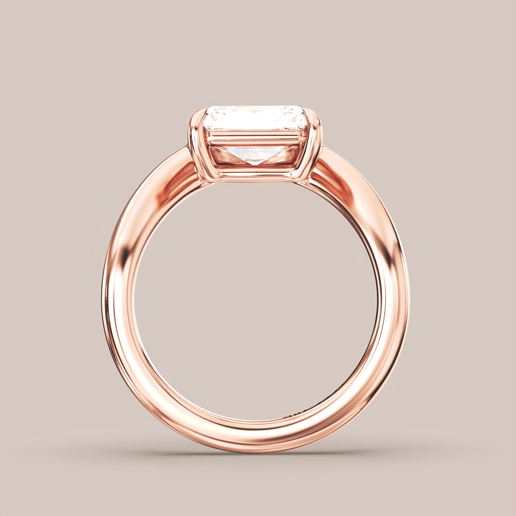 V05 Free Form Bypass in 18K rose gold with a radiant diamond