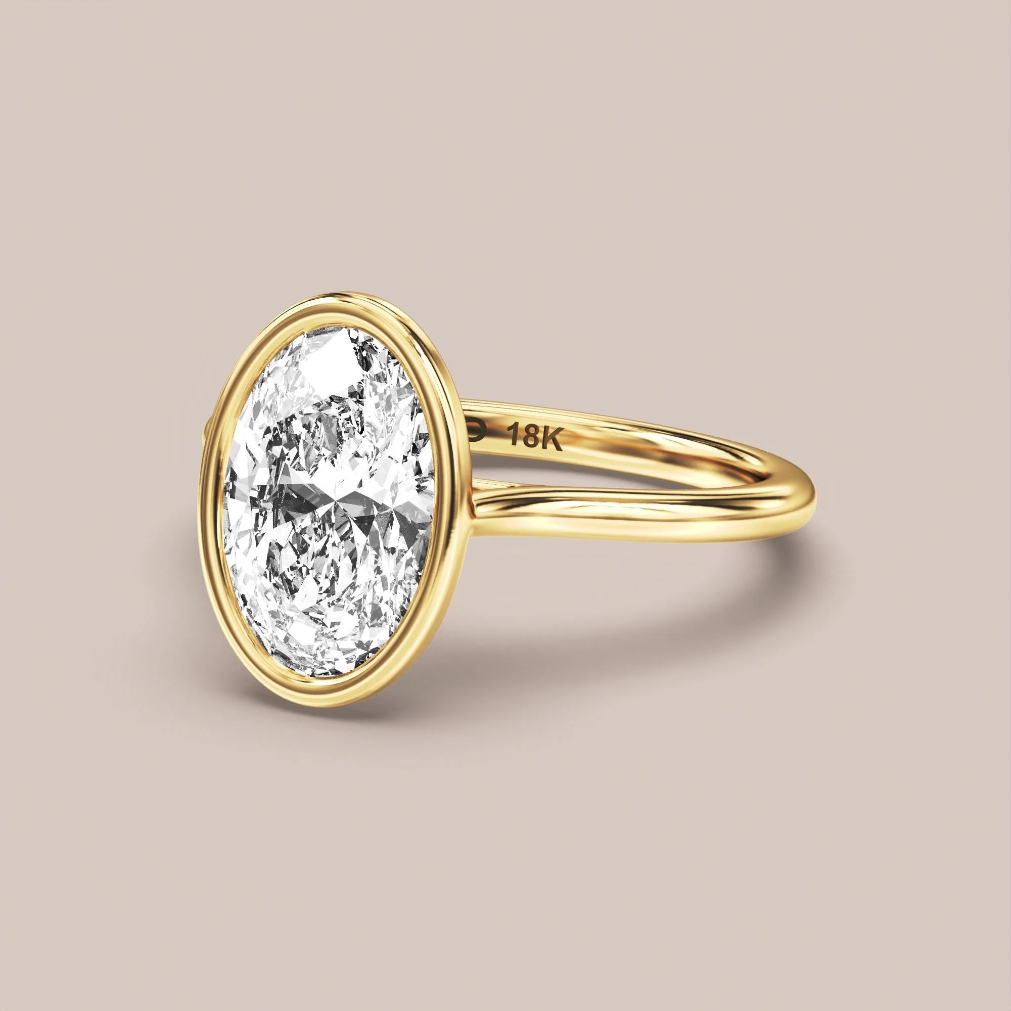 Oval - Yellow gold