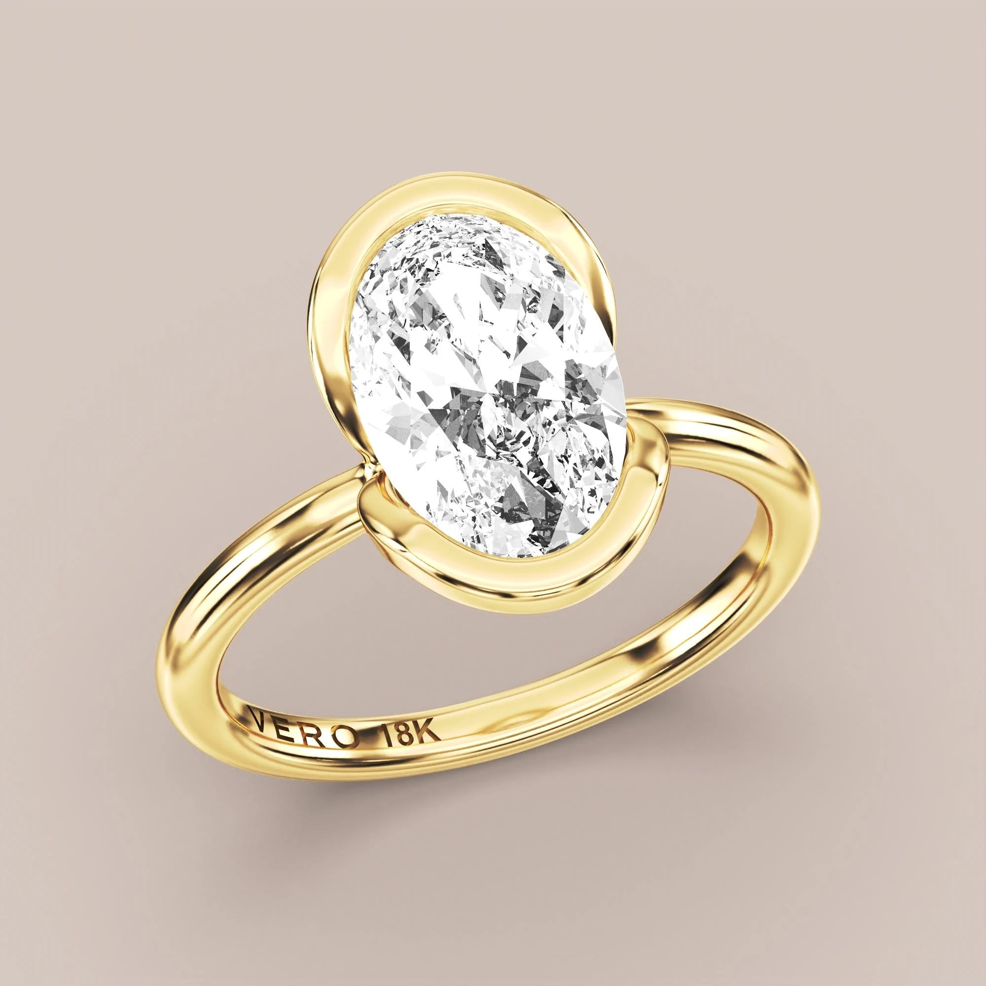 Oval - Yellow gold
