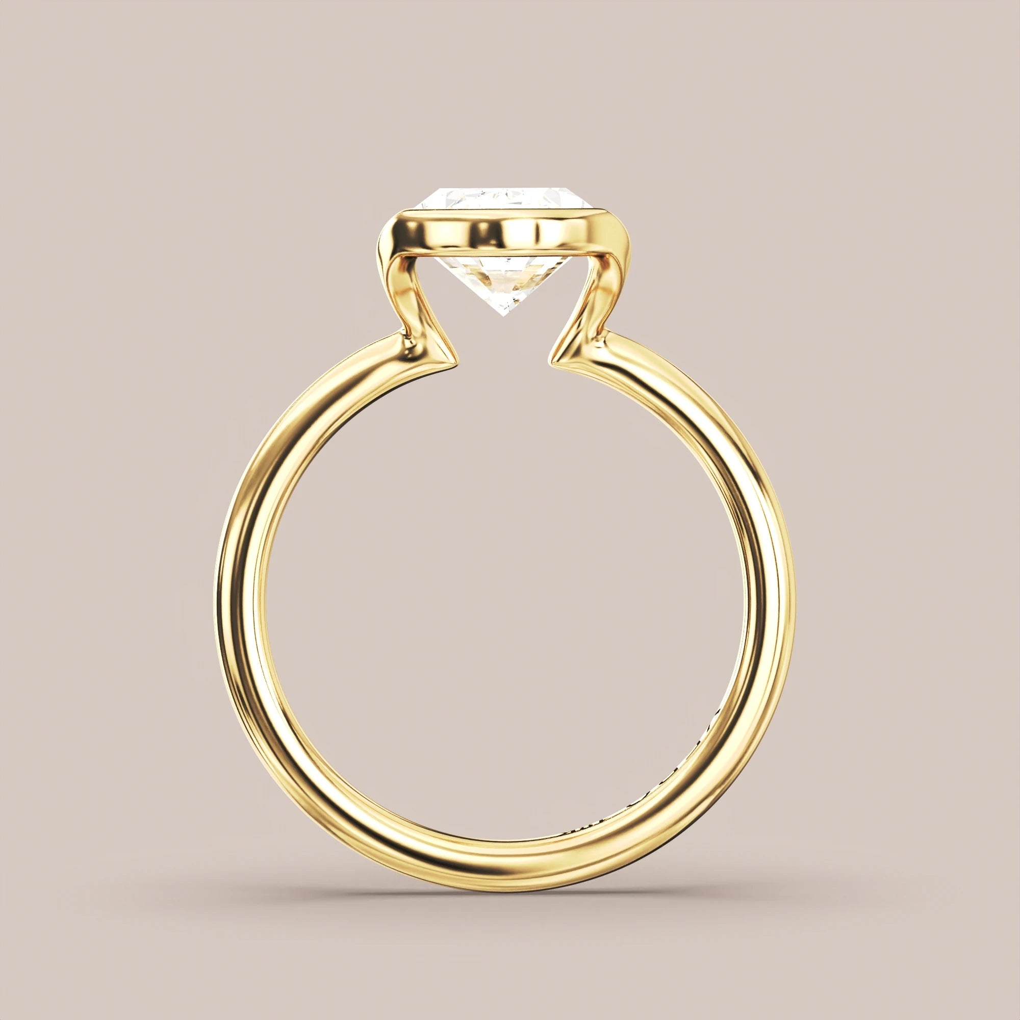 Oval - Yellow gold