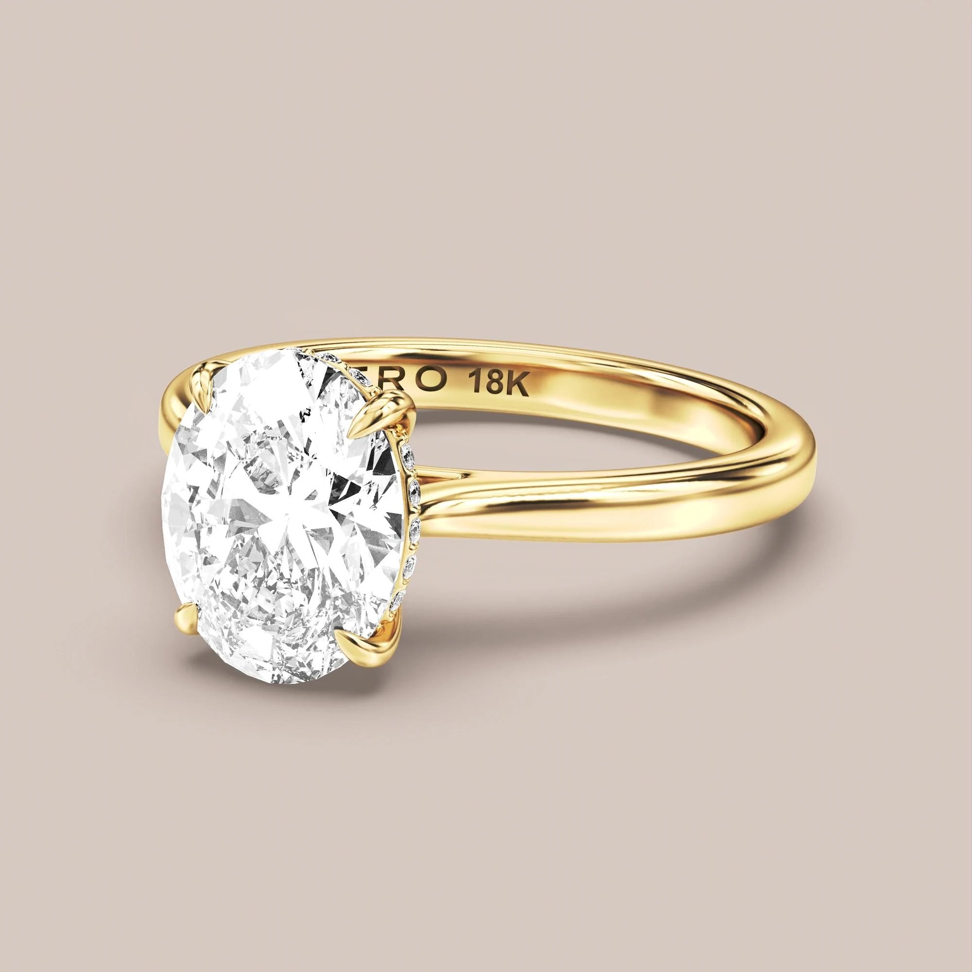 Oval - Yellow gold
