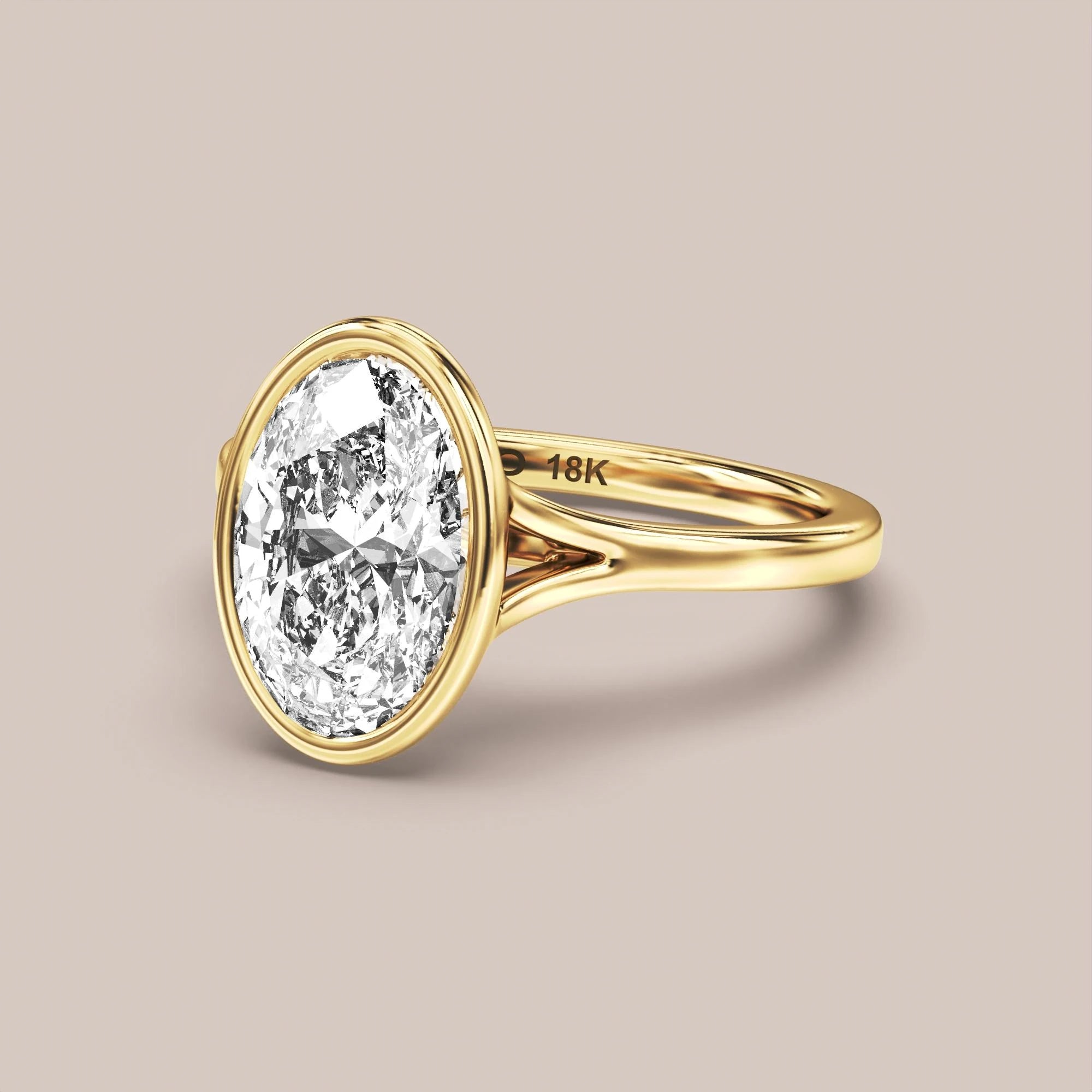 Oval - Yellow gold