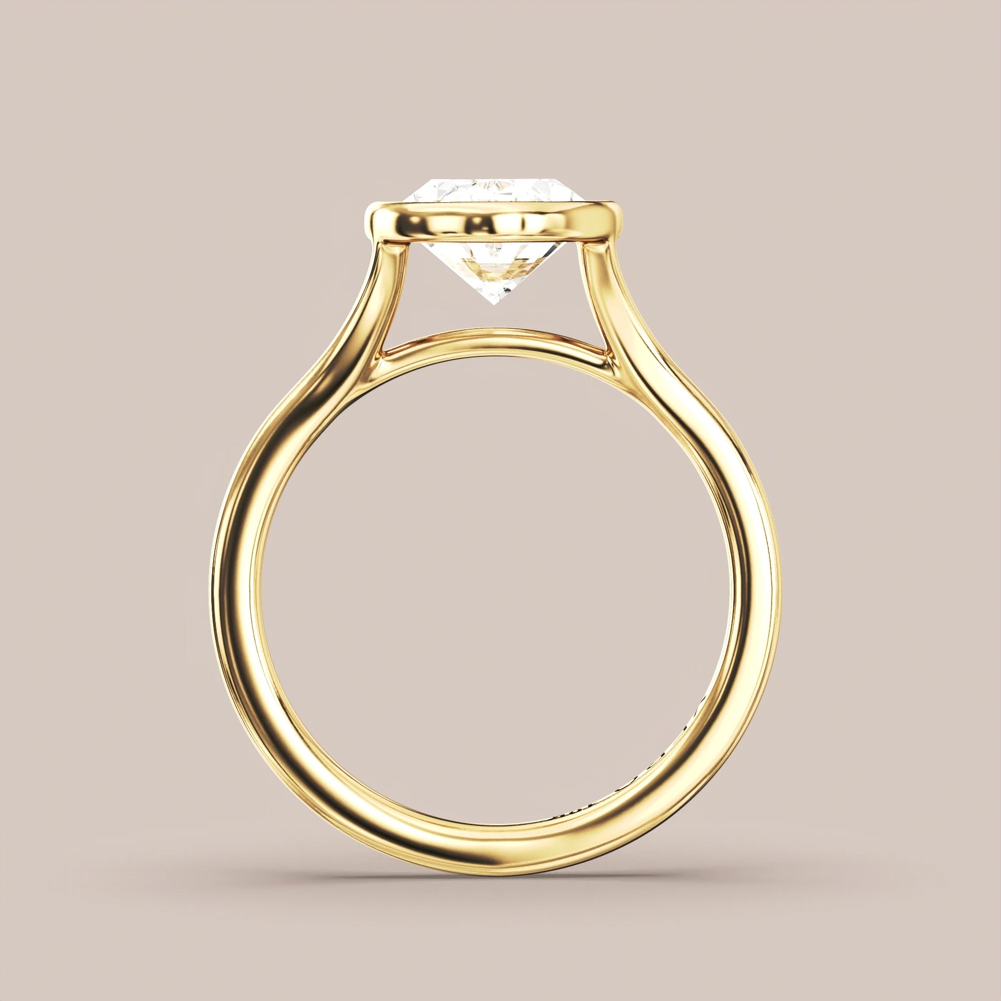 Oval - Yellow gold