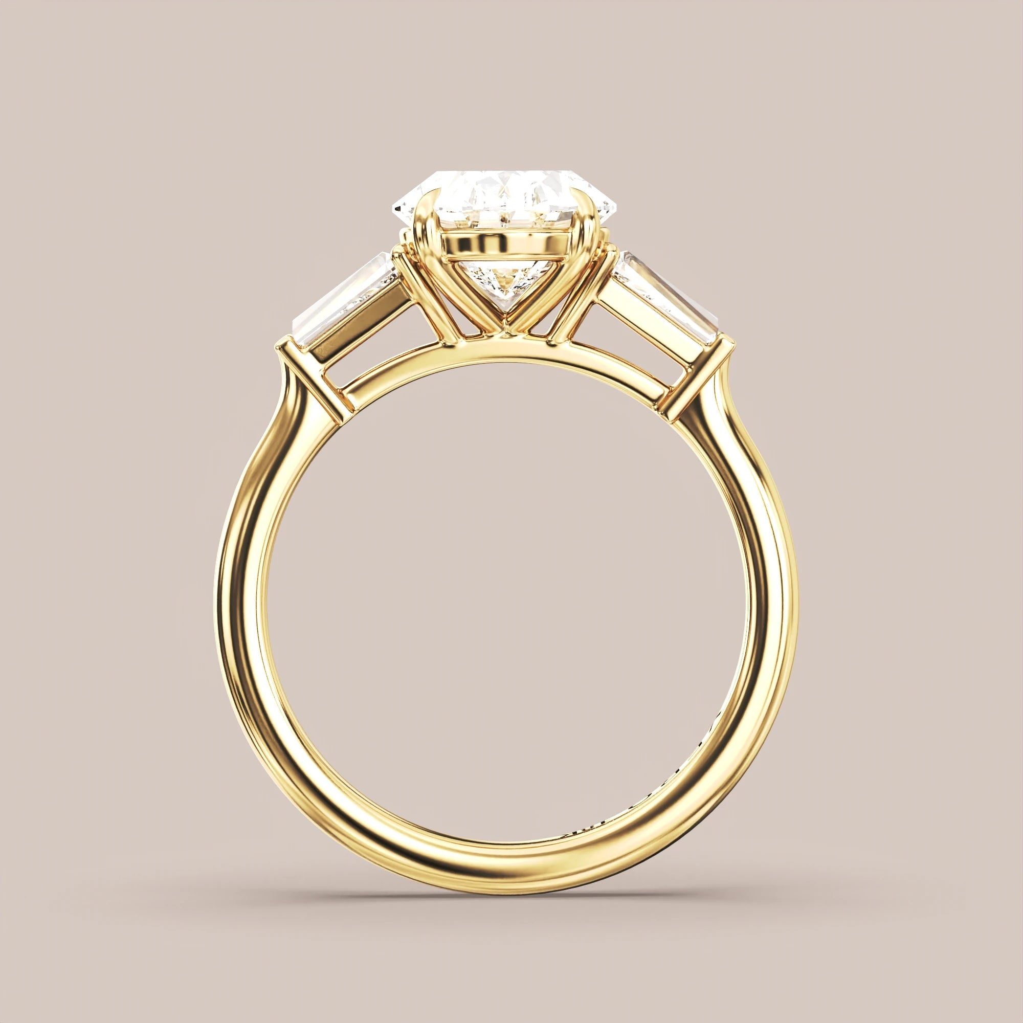 Oval - Yellow gold