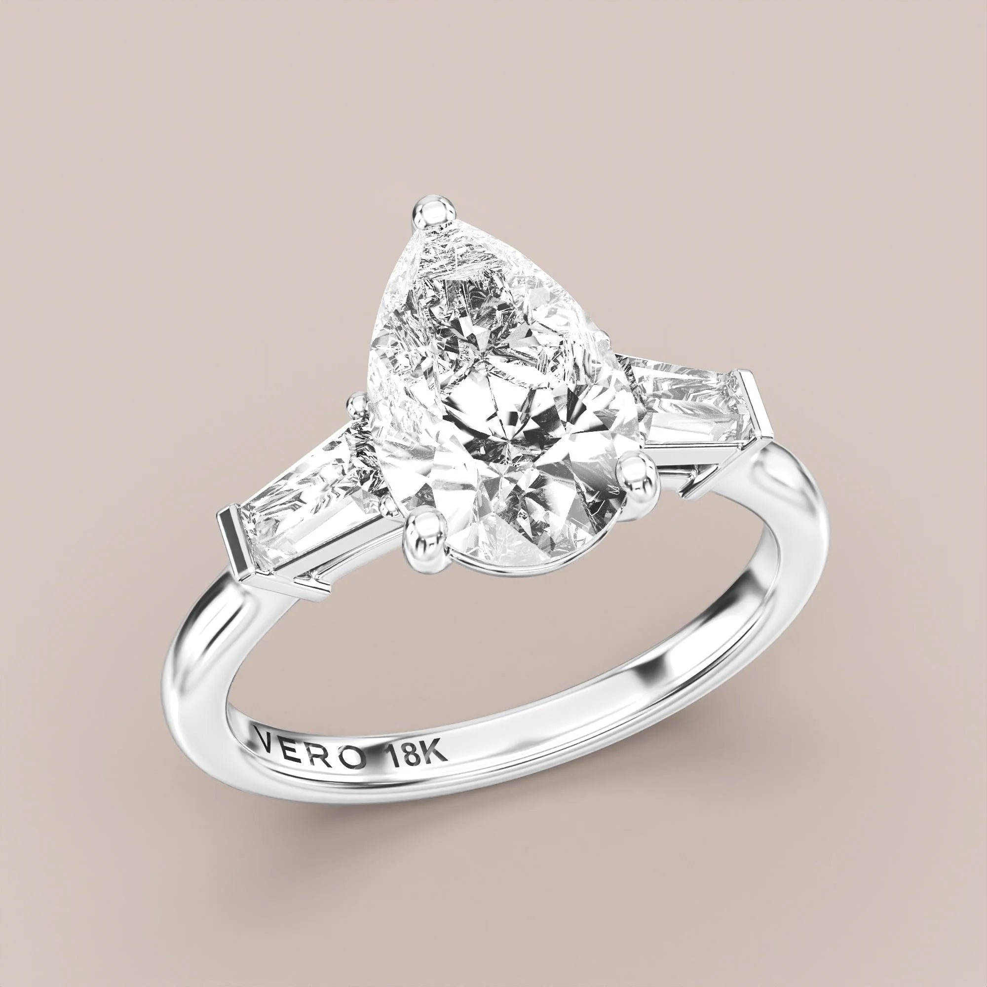 Pear - White gold