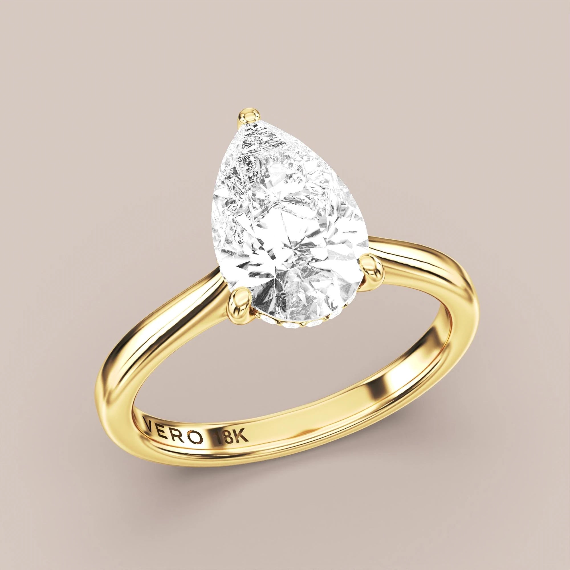 Pear - Yellow gold